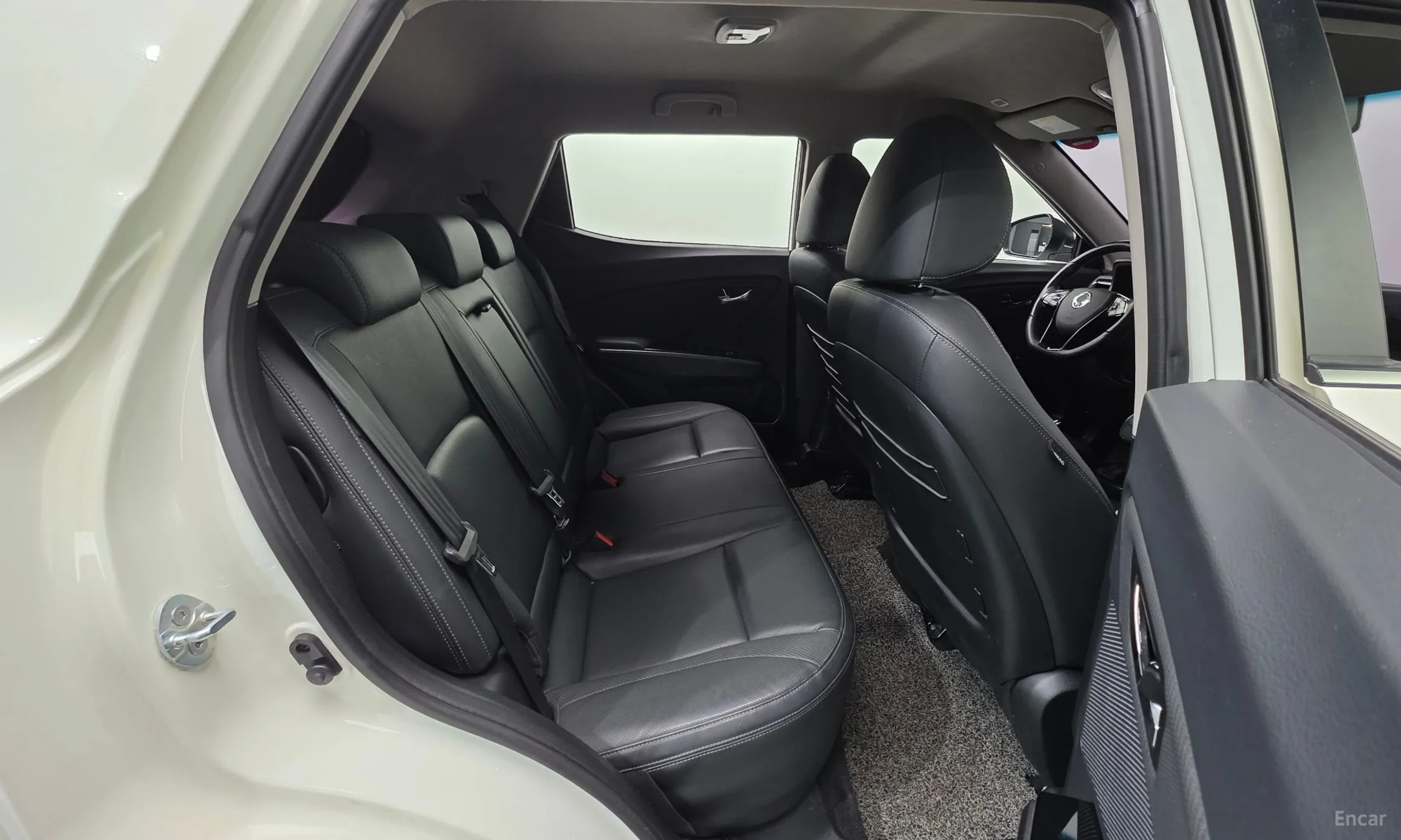 KG Mobility (SsangYong) Berry New Tivoli превью 19