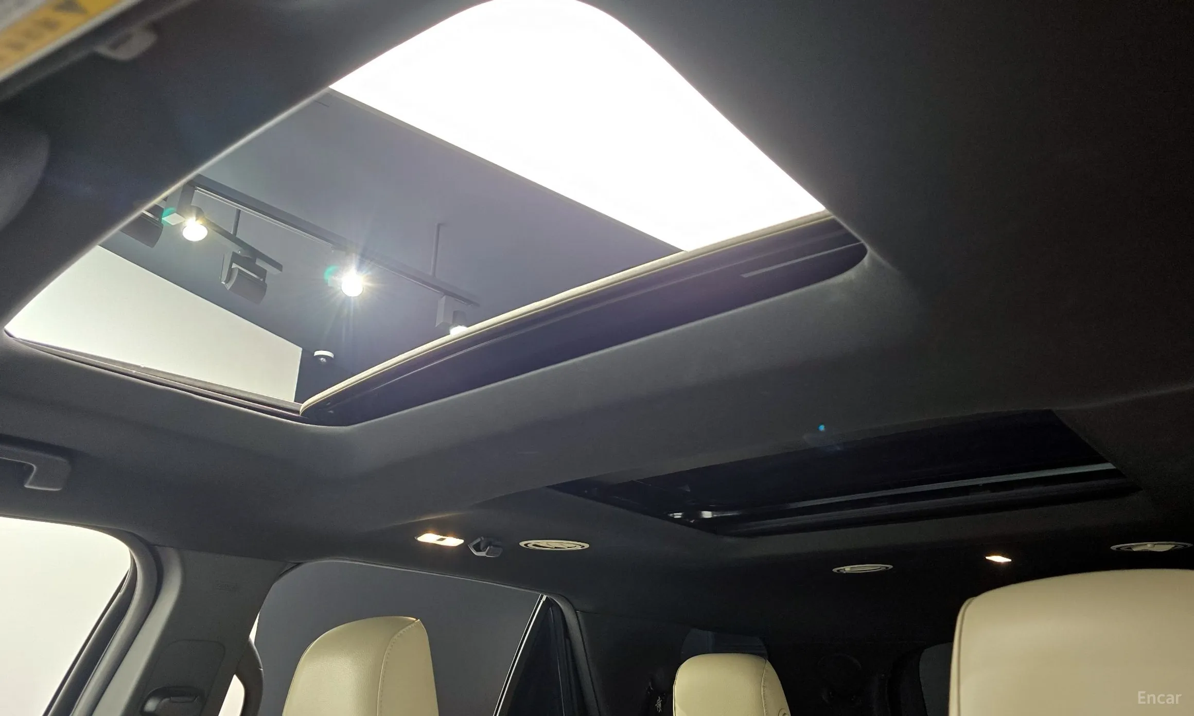 Ford Explorer превью 19