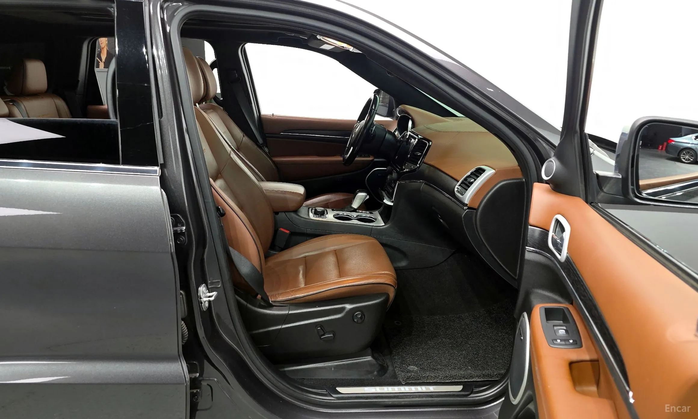 Jeep Grand Cherokee превью 11