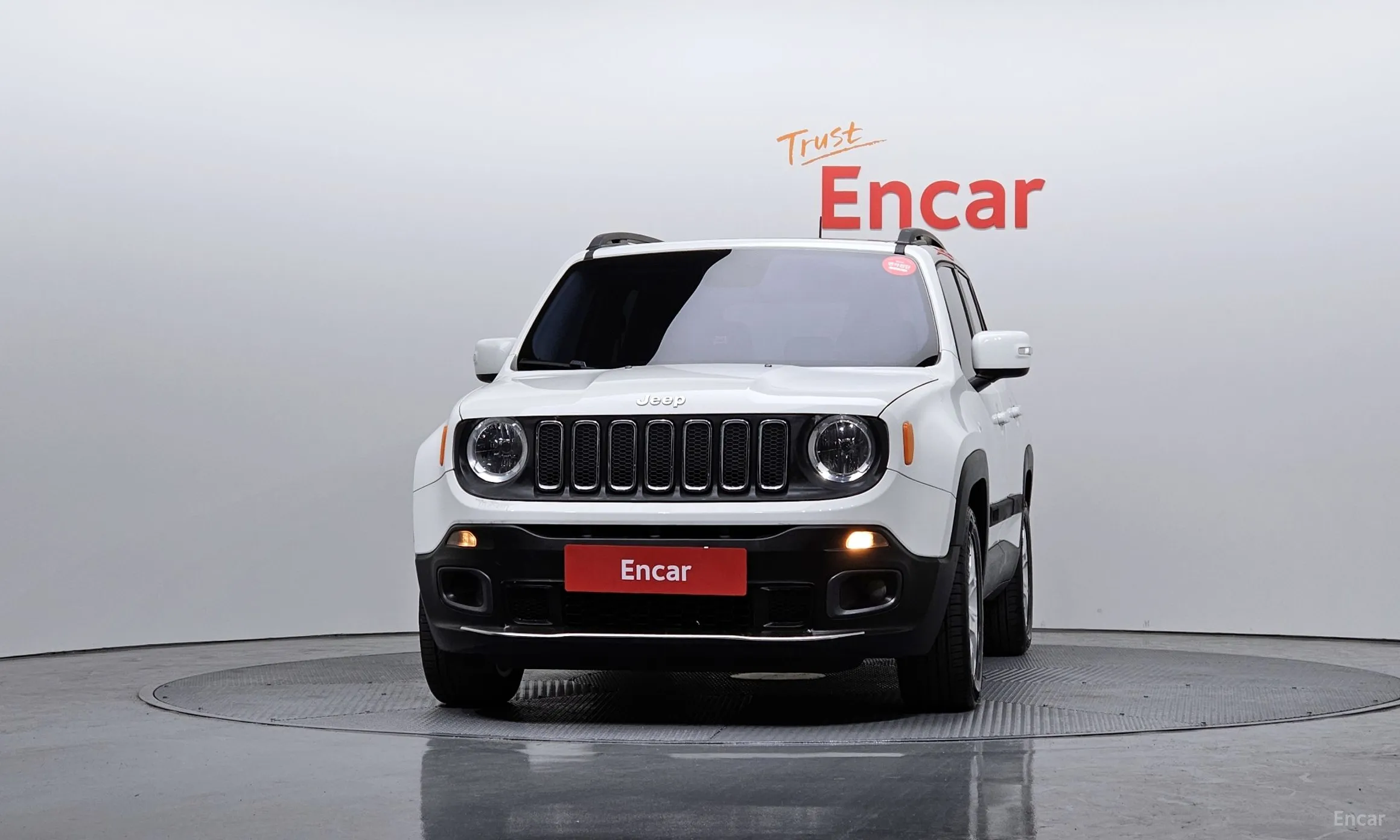 Jeep Renegade превью 3
