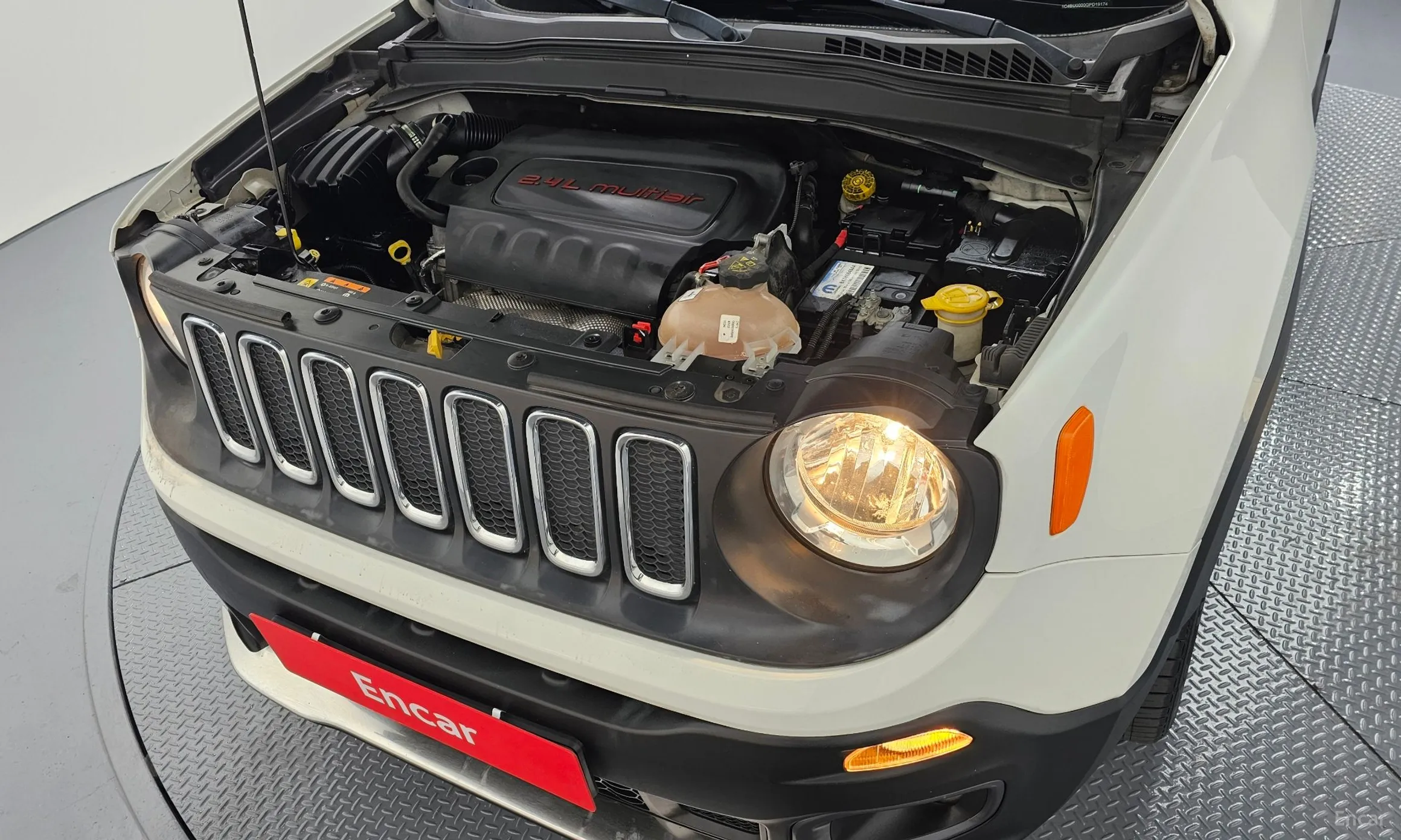 Jeep Renegade превью 6