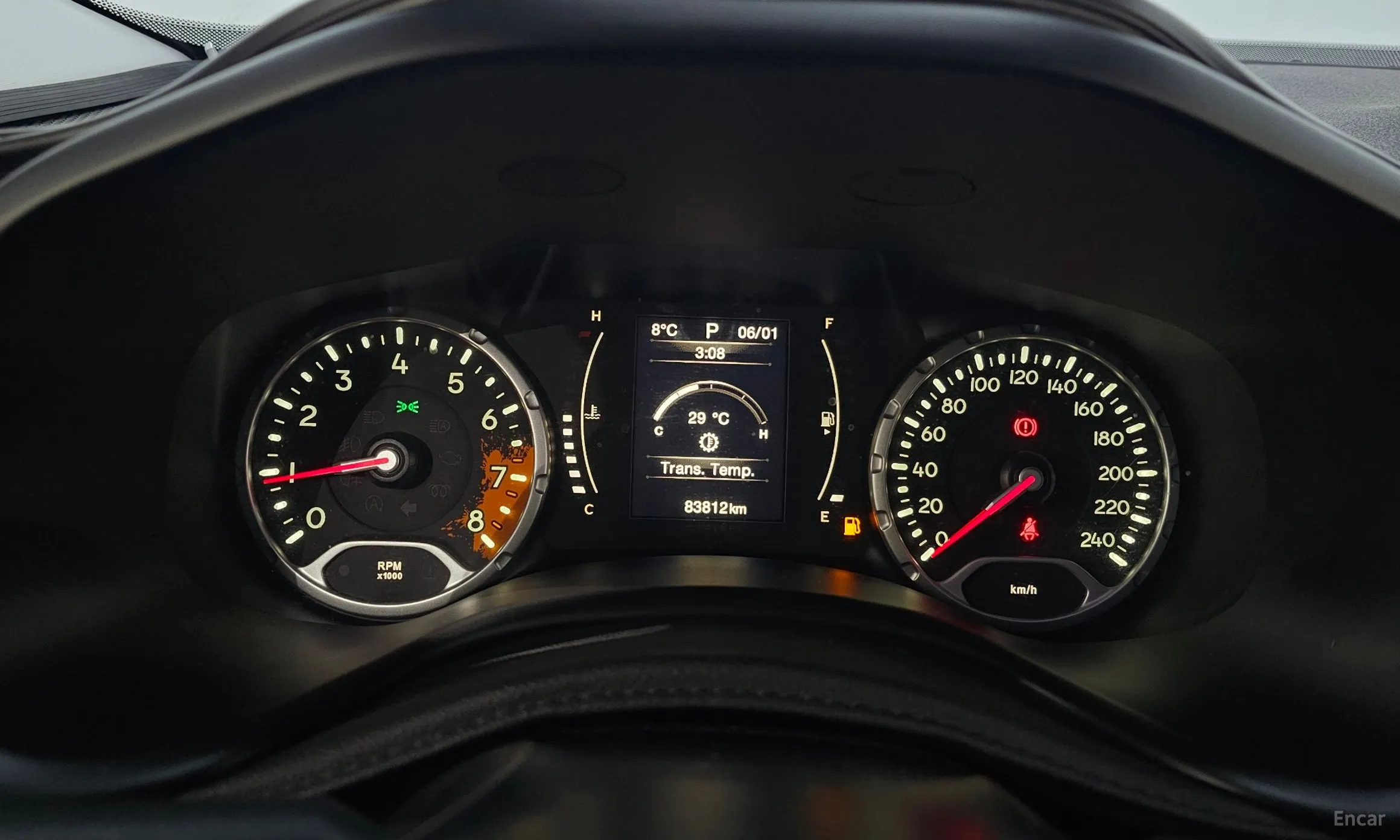 Jeep Renegade превью 8