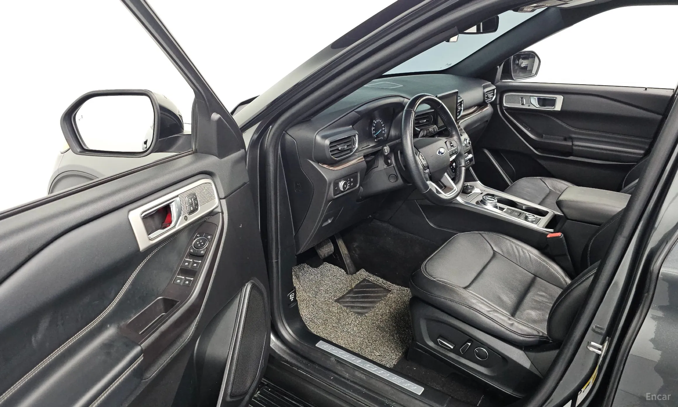 Ford Explorer 6th Generation превью 10