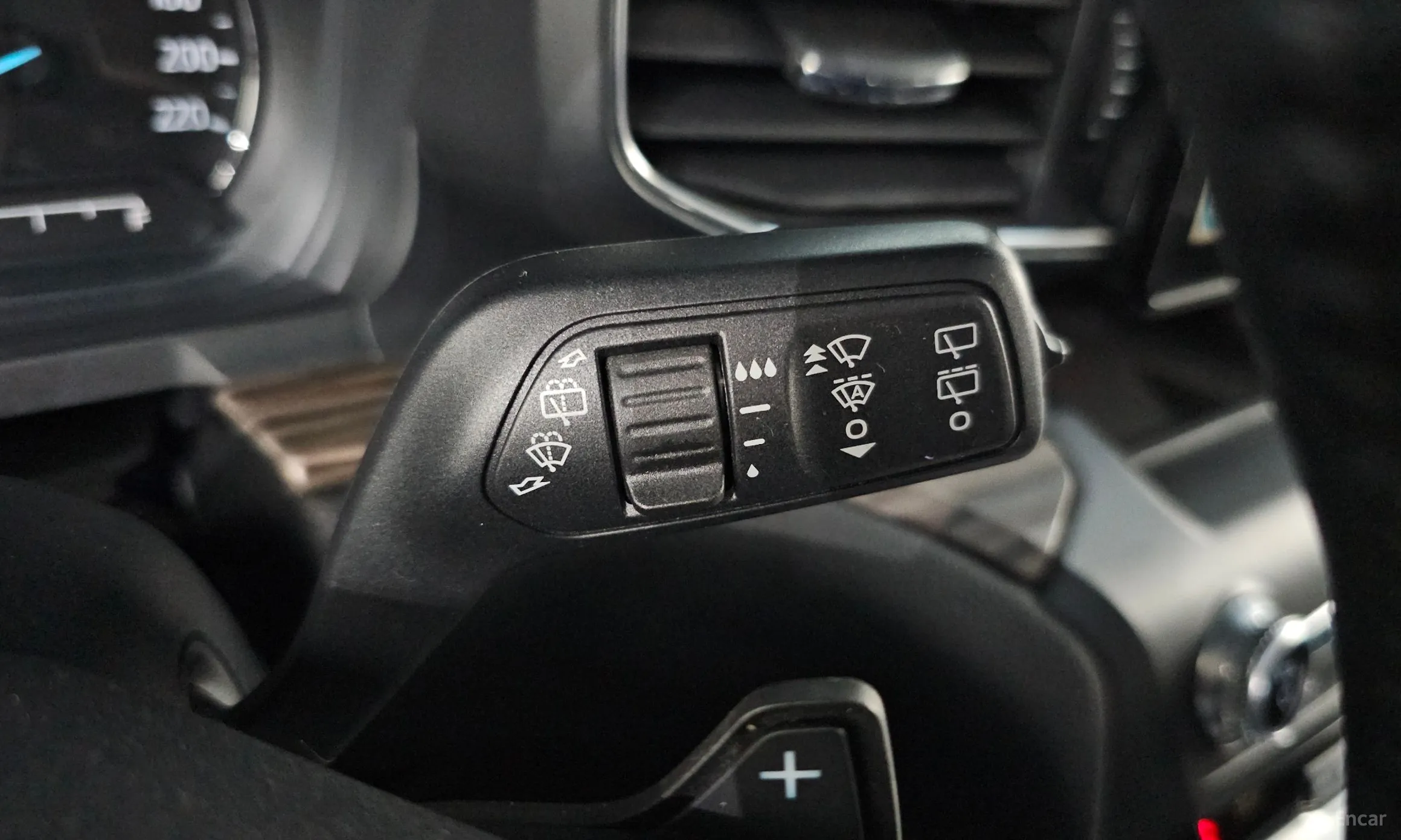 Ford Explorer 6th Generation превью 15