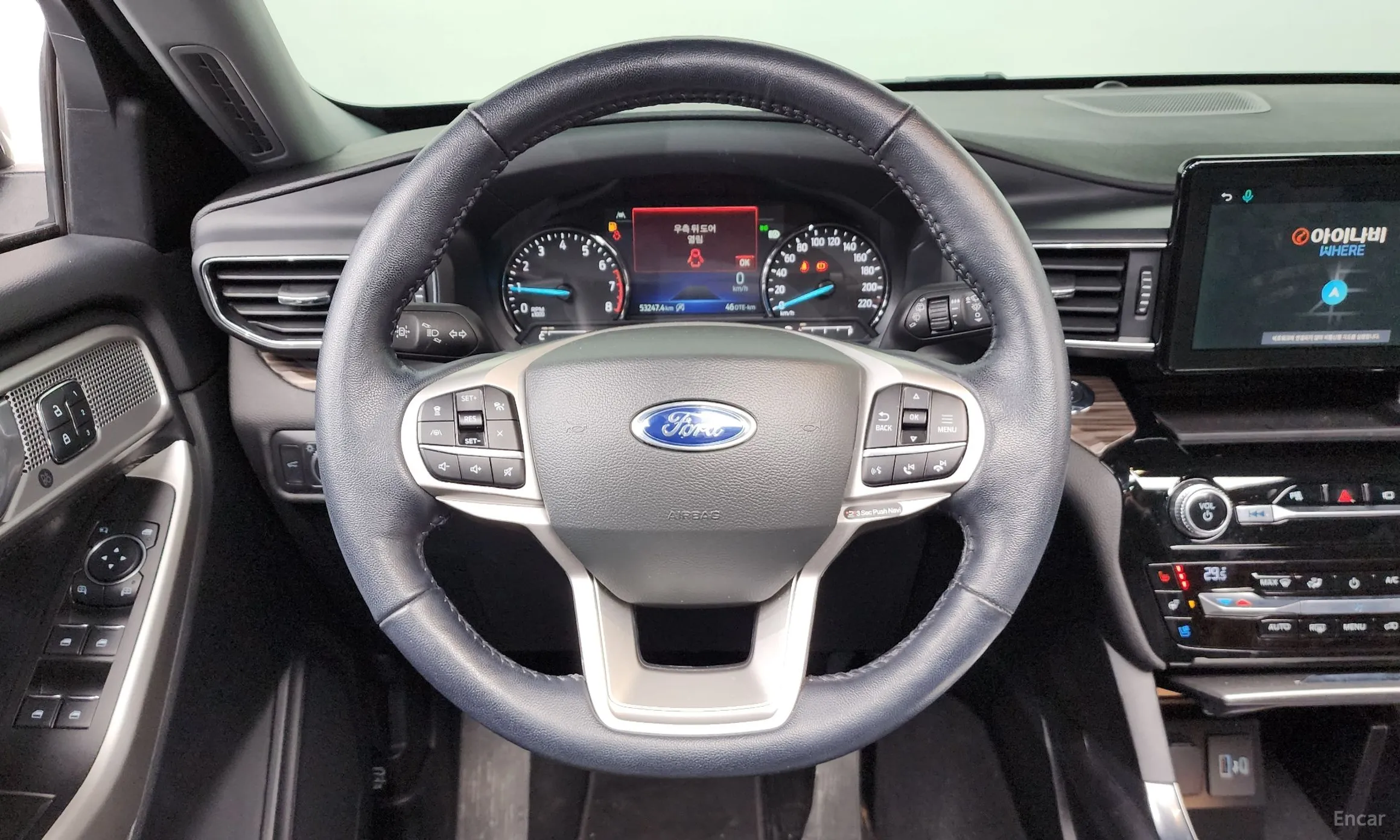 Ford Explorer 6th Generation превью 13