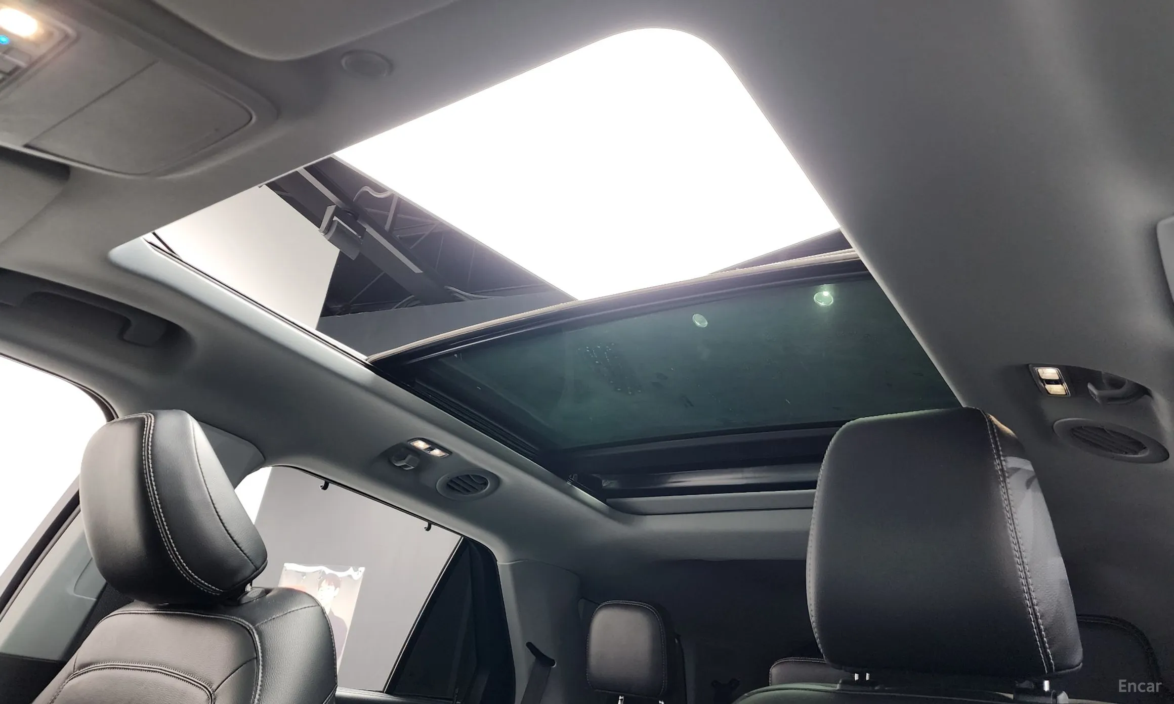 Ford Explorer 6th Generation превью 18