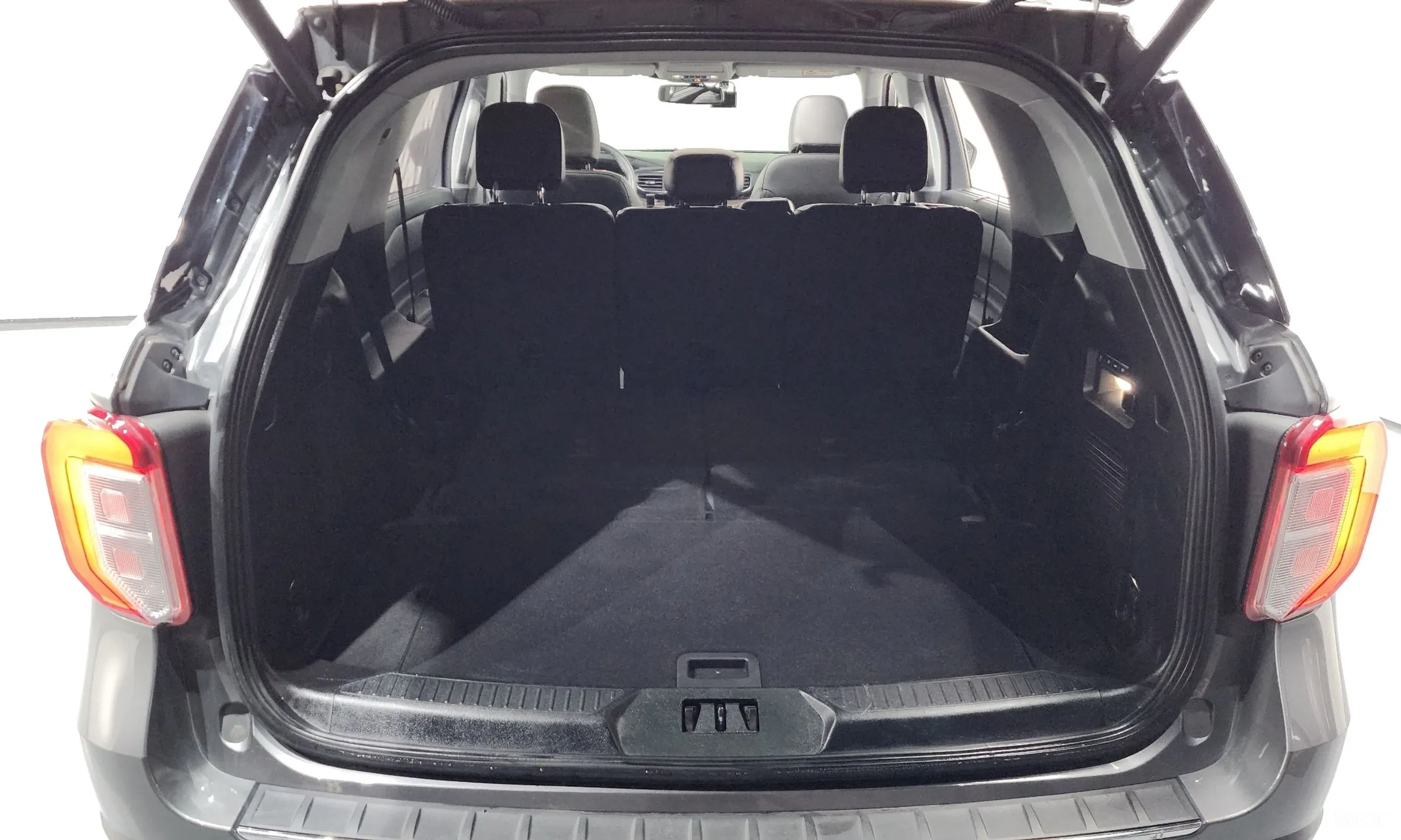 Ford Explorer 6th Generation превью 20