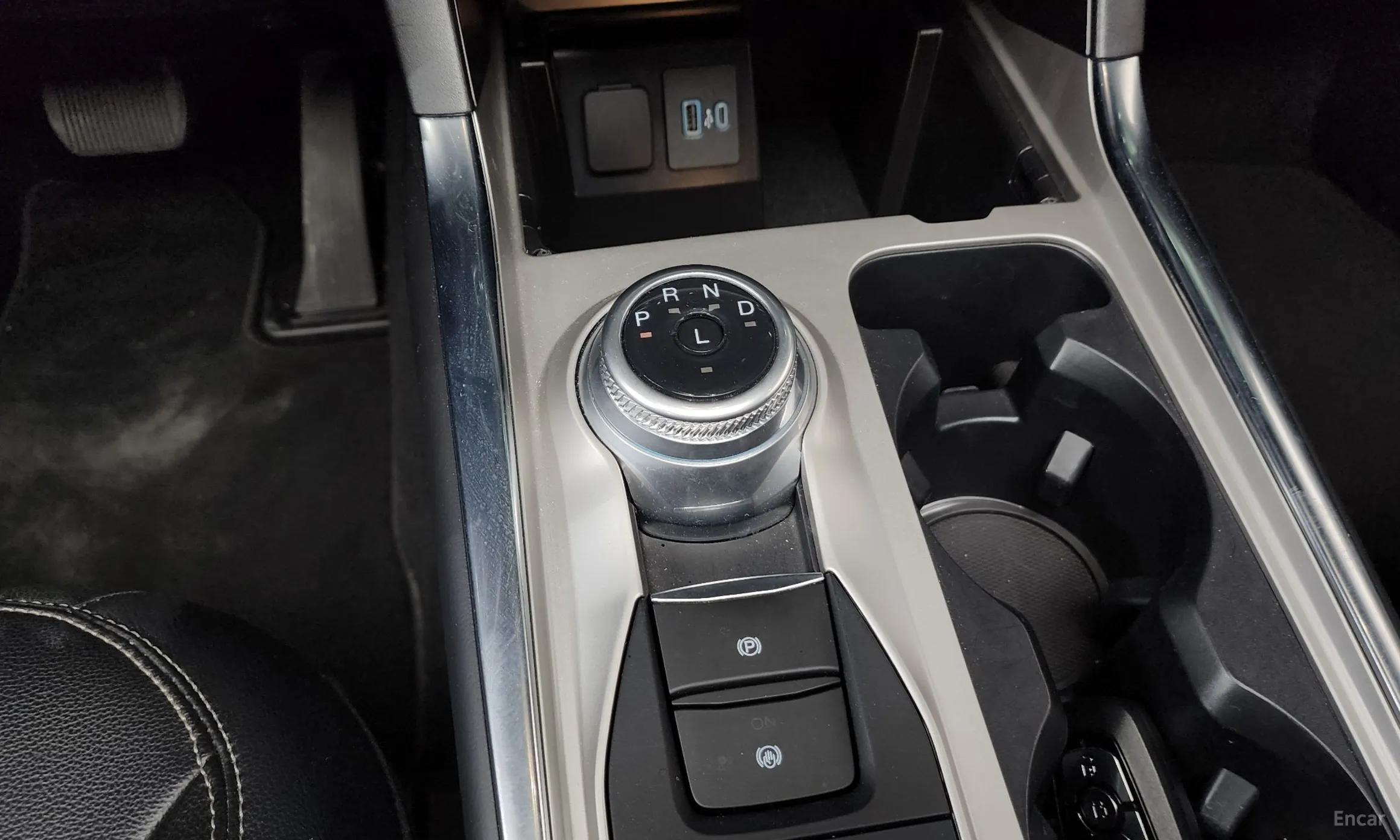 Ford Explorer 6th Generation превью 9