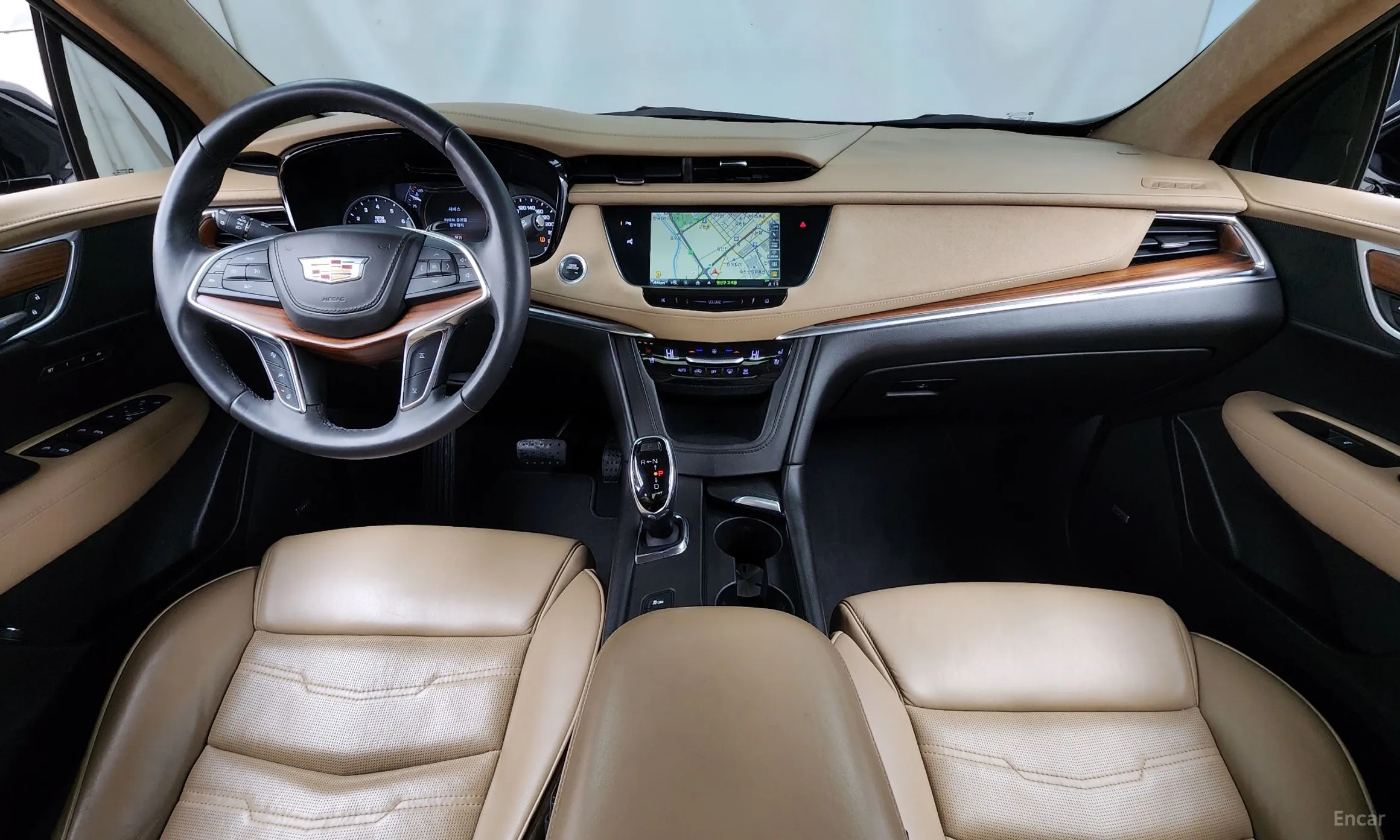 Cadillac XT5 превью 7
