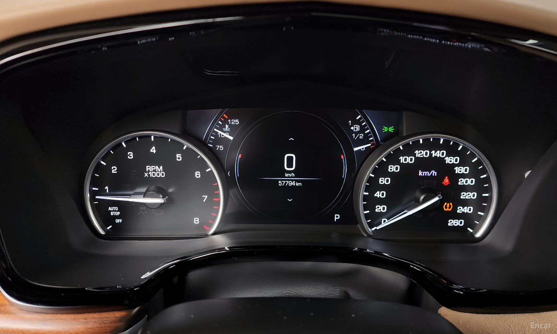 Cadillac XT5 превью 8