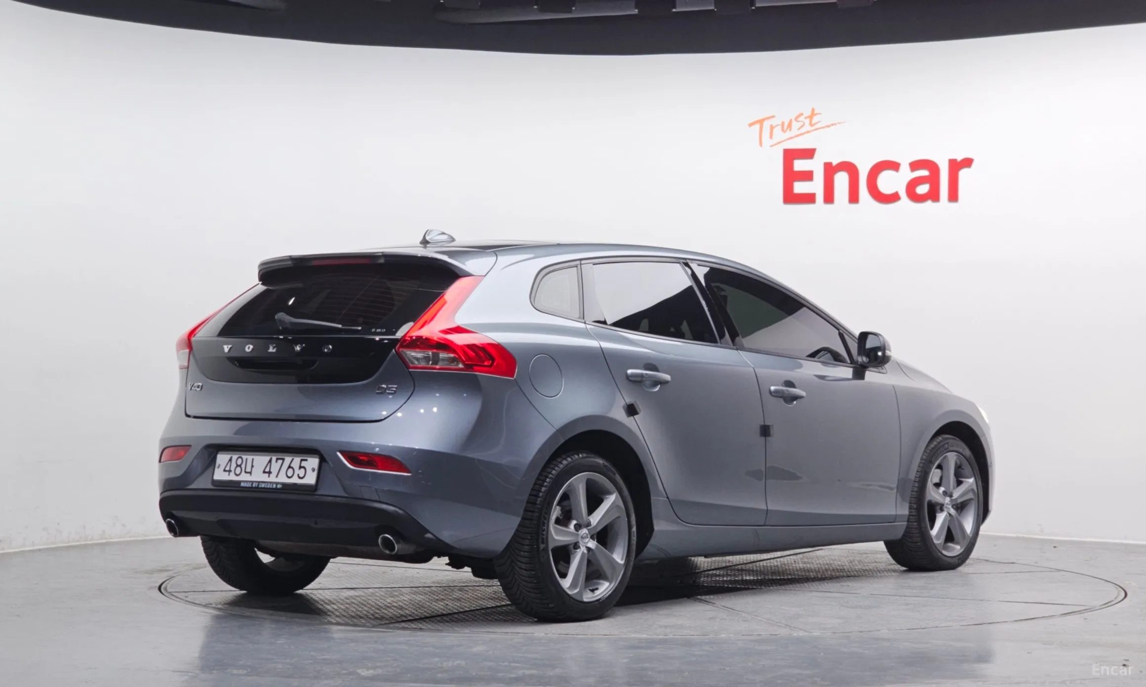 Volvo V40