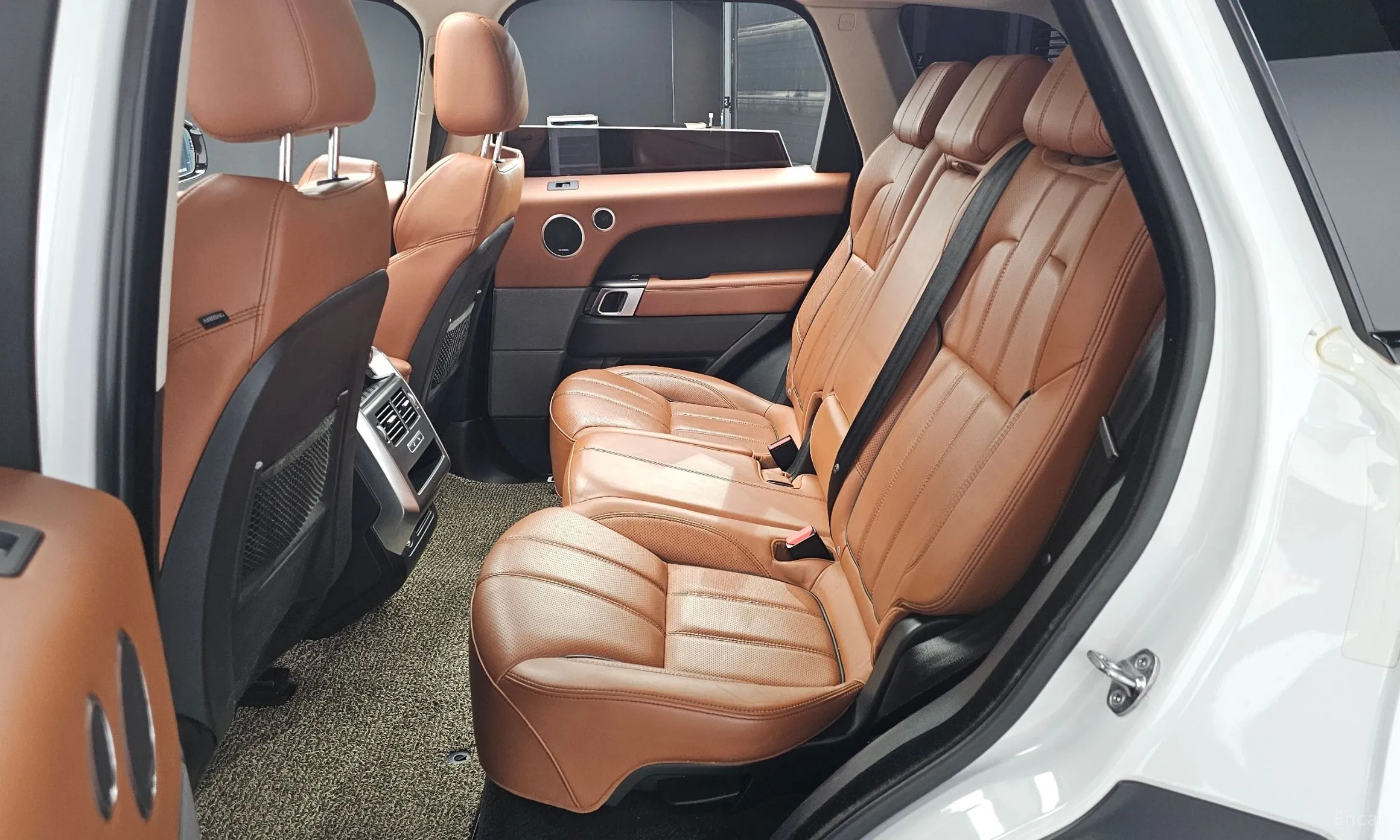 Land Rover Range Rover Sport 2nd Generation превью 12