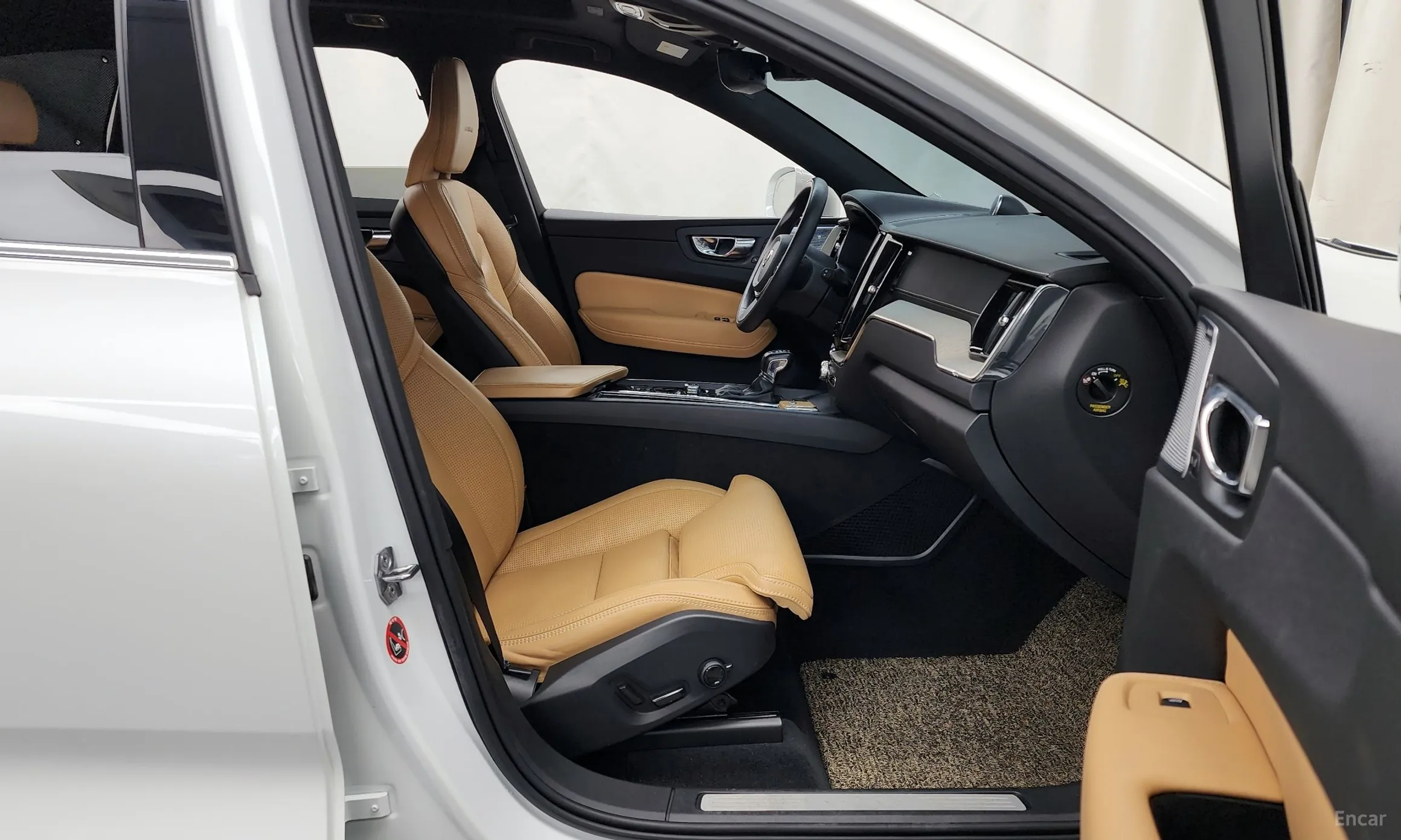 Volvo XC60 Gen 2 превью 11