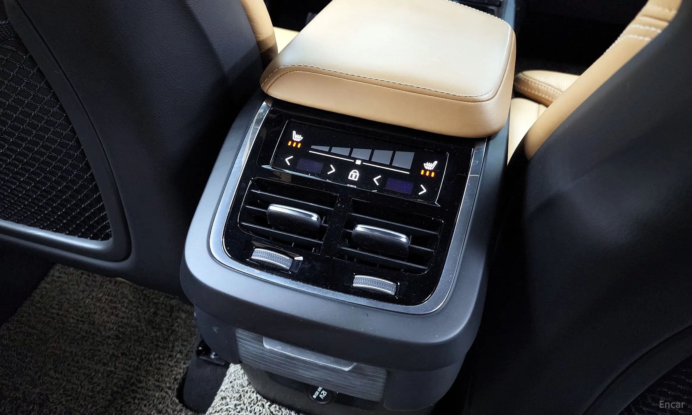 Volvo XC60 Gen 2 превью 19