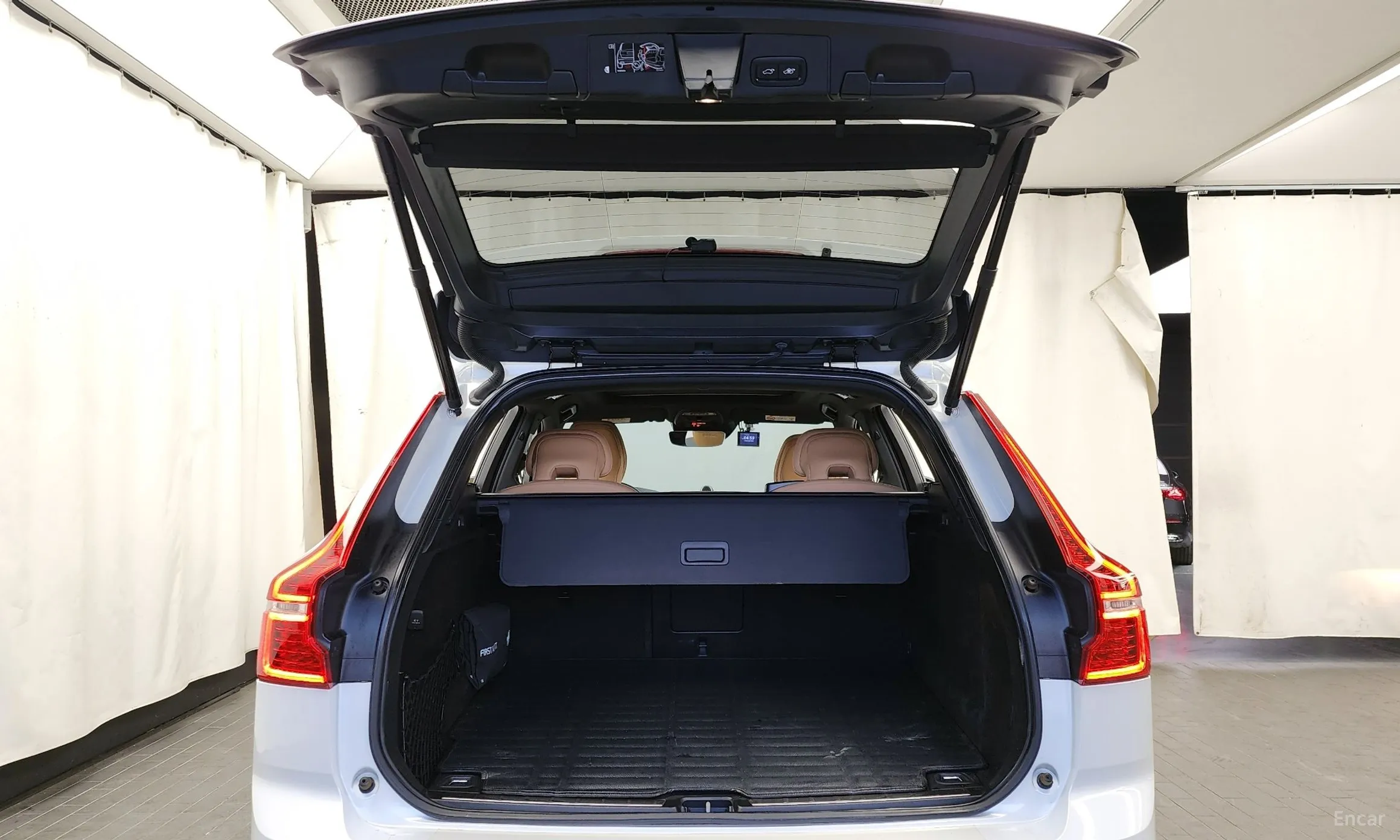 Volvo XC60 Gen 2 превью 20