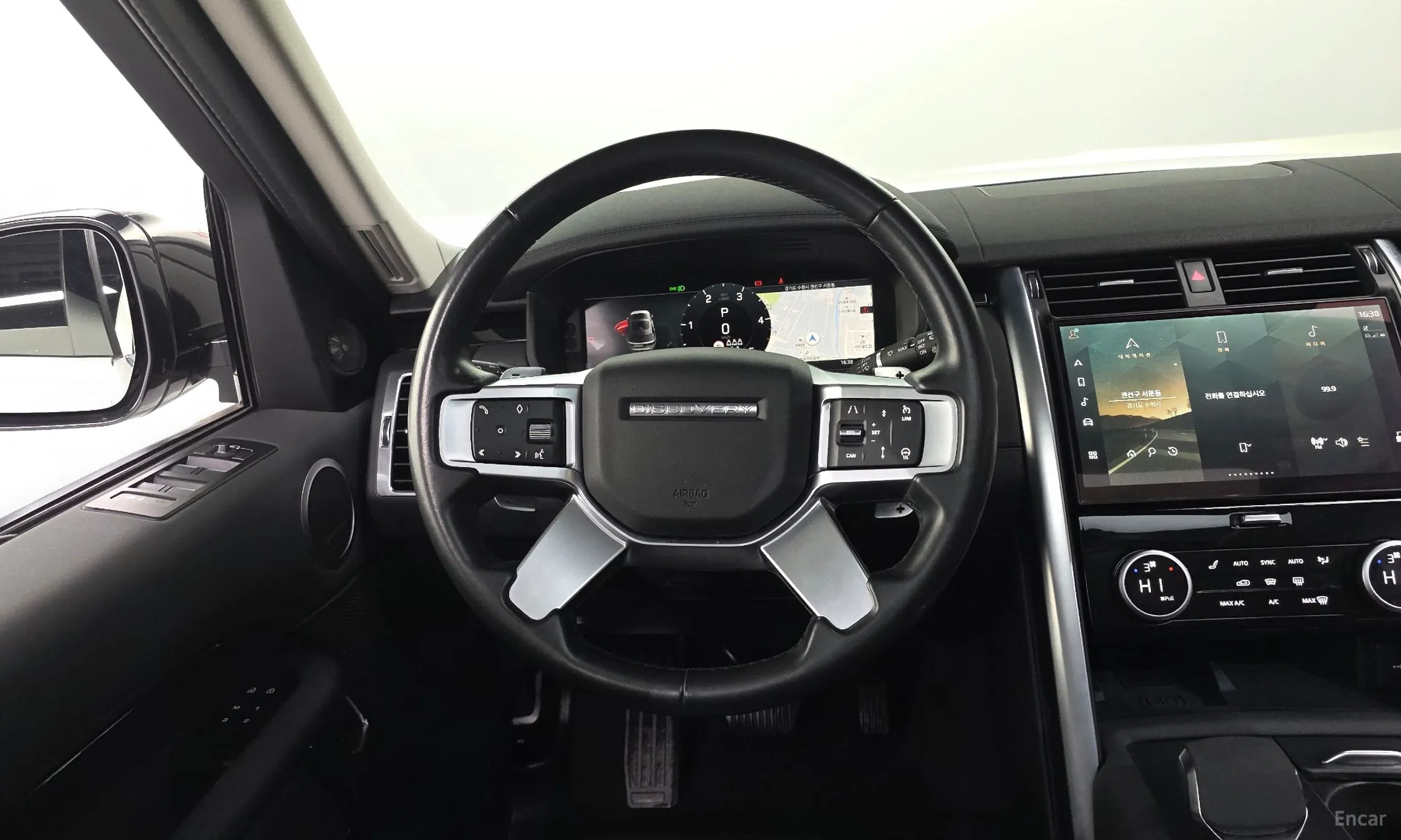 Land Rover Discovery 5 превью 13