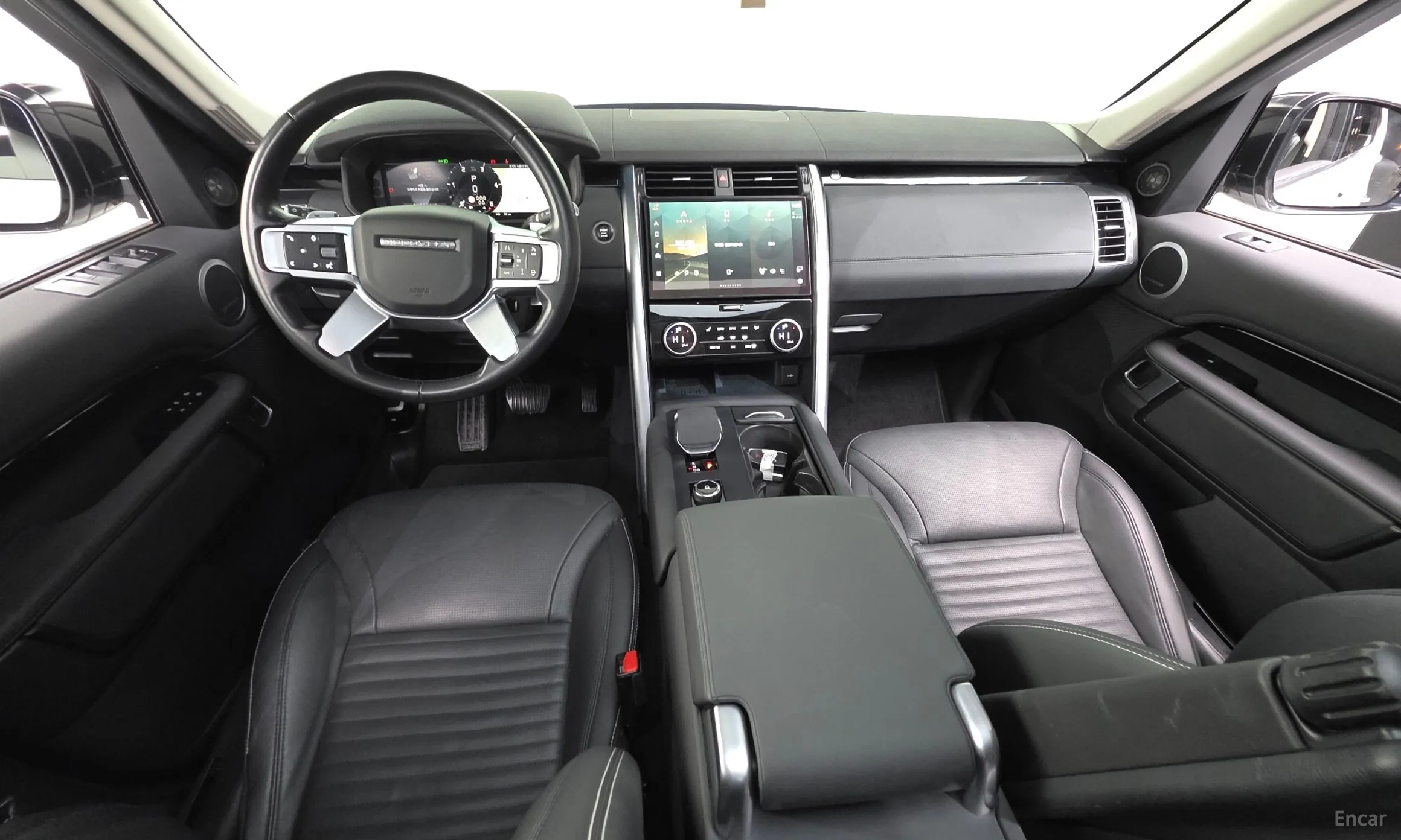 Land Rover Discovery 5 превью 7