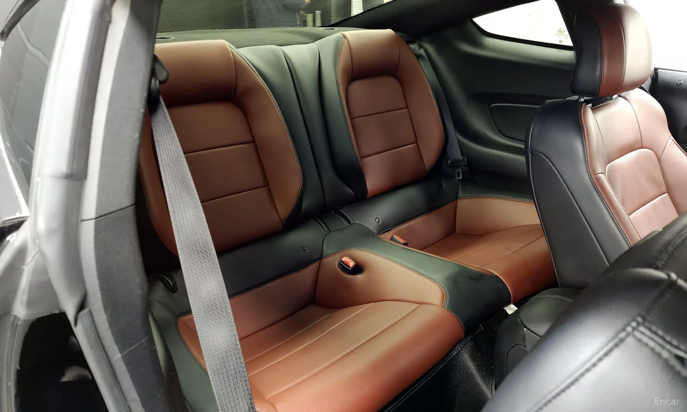 Ford Mustang превью 12