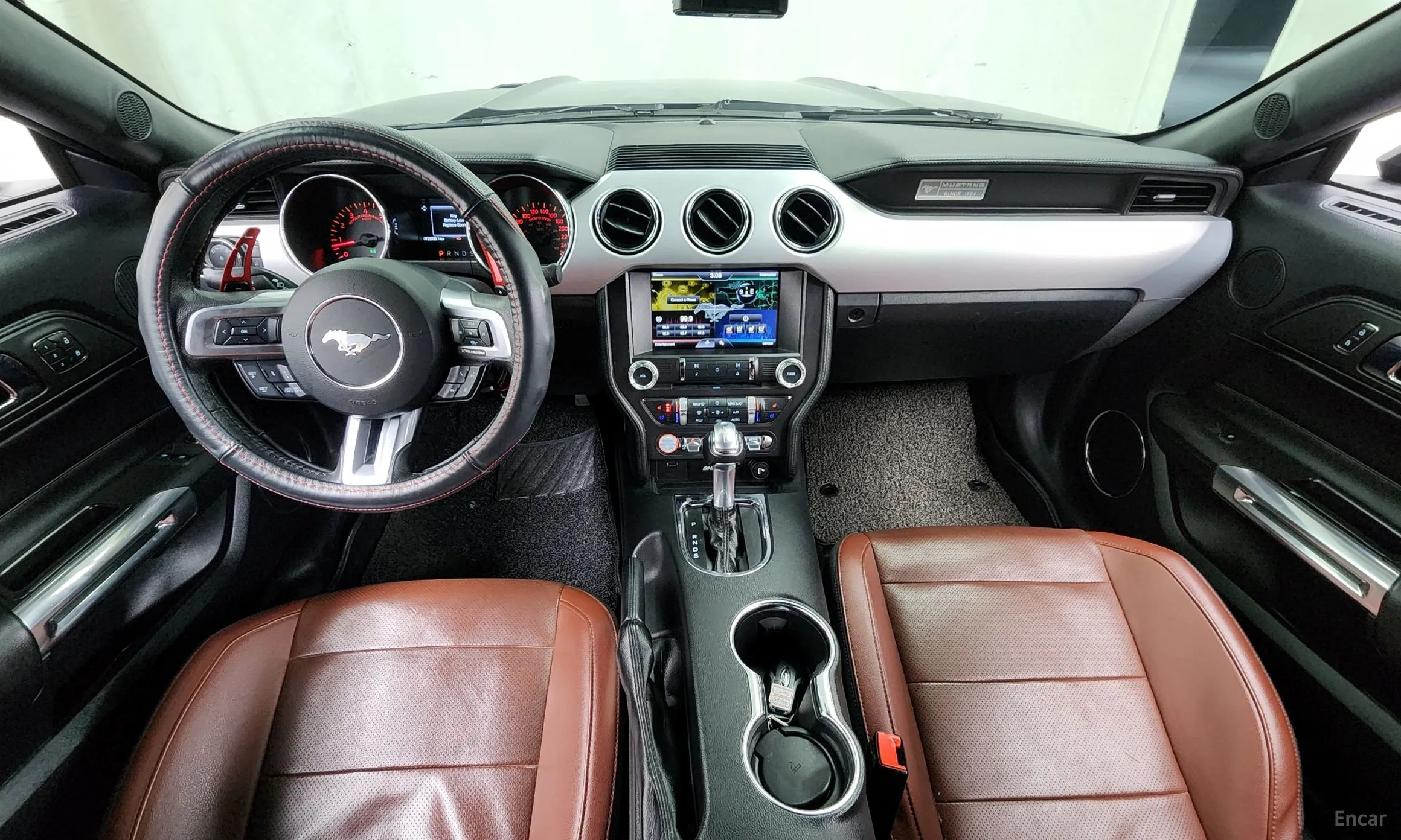 Ford Mustang превью 7