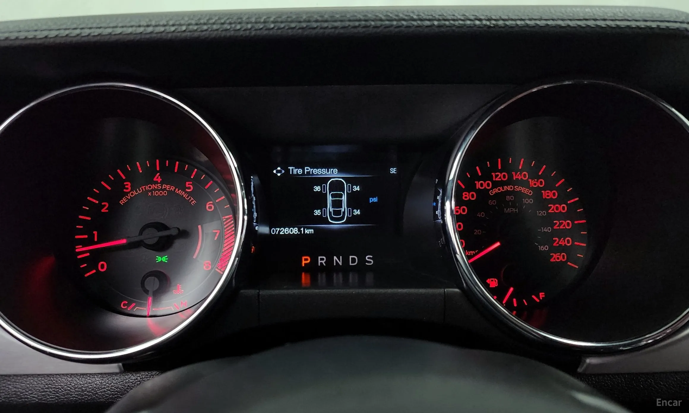 Ford Mustang превью 8