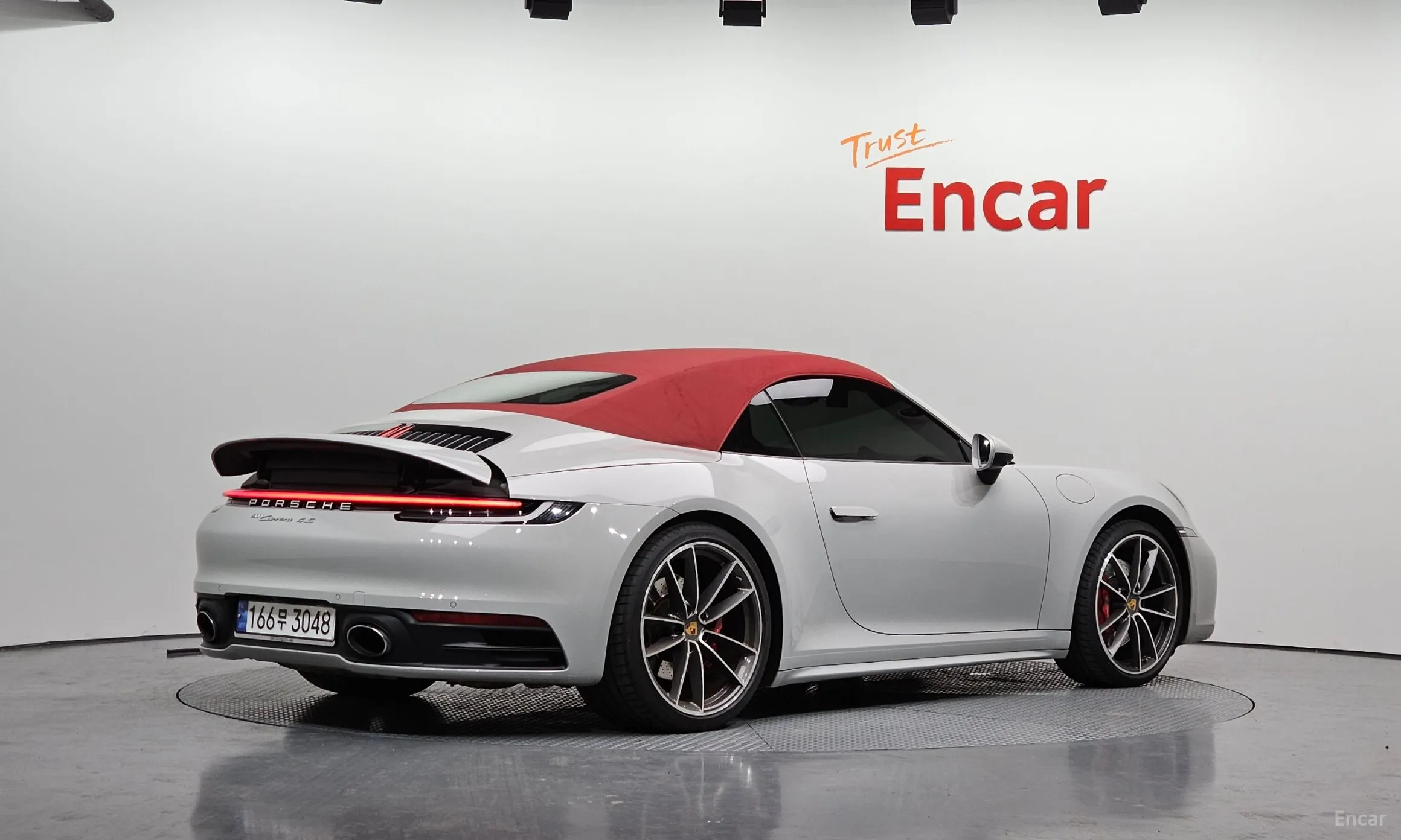 Porsche 911 (992) превью 19