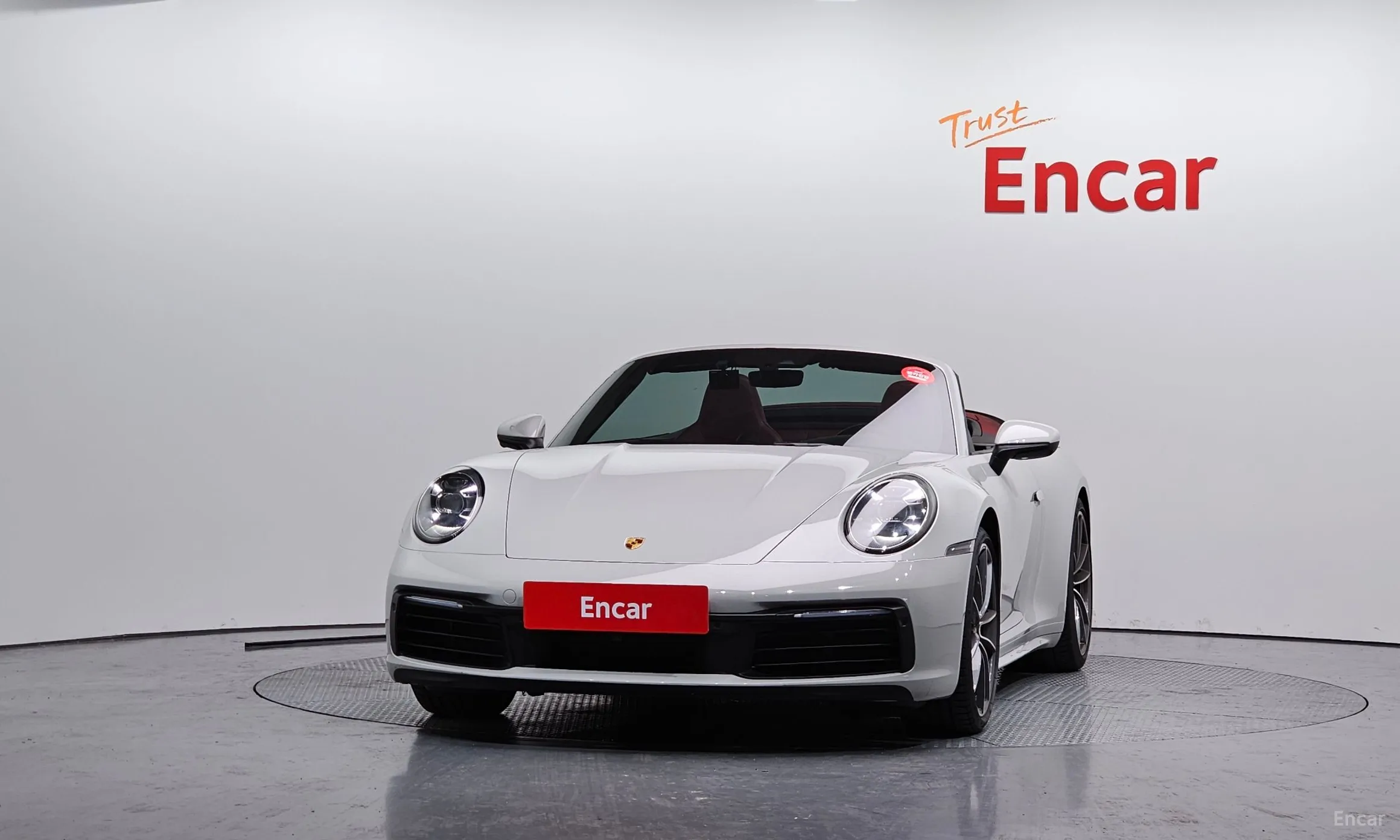 Porsche 911 (992) превью 3