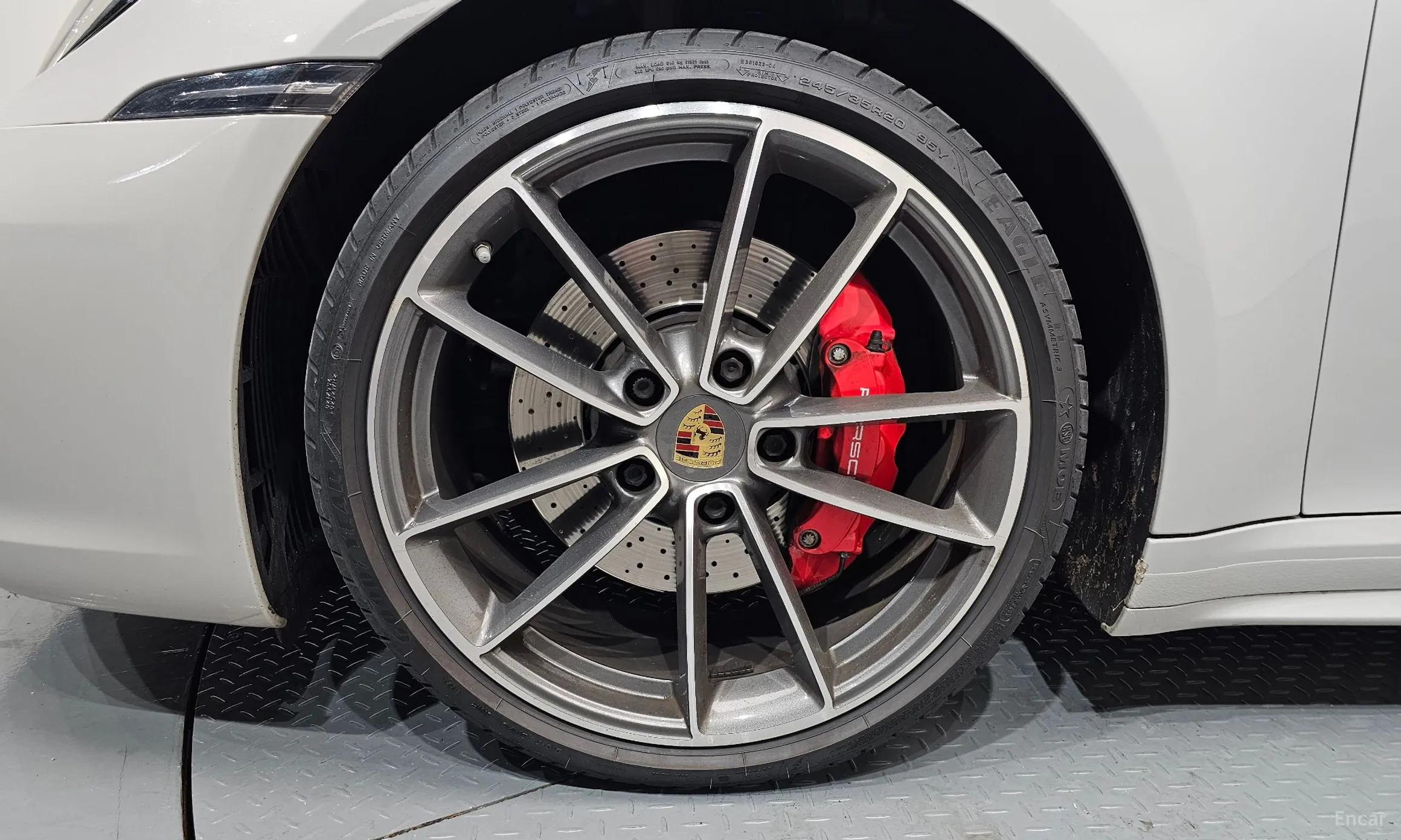 Porsche 911 (992) превью 5