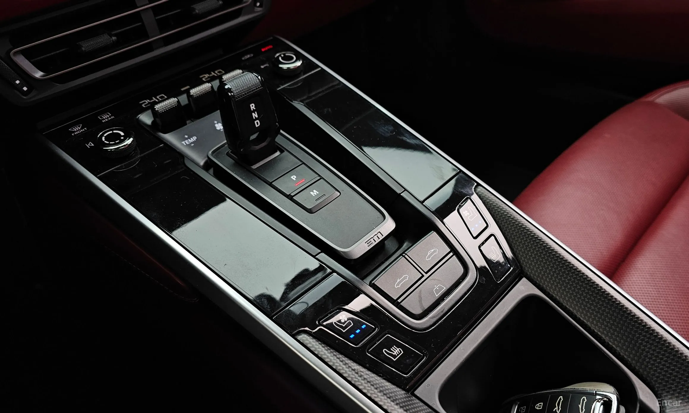 Porsche 911 (992) превью 9