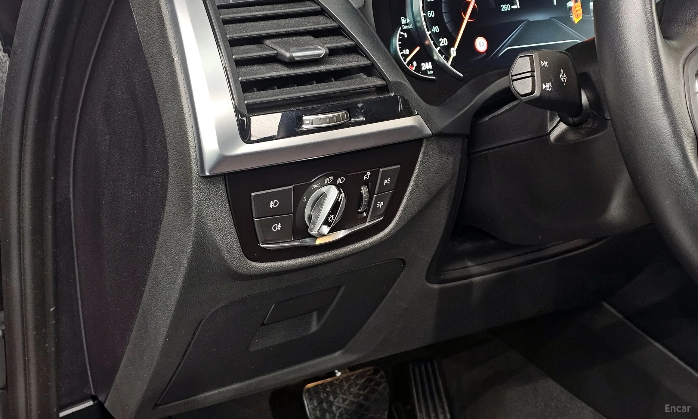 BMW X3 (G01) превью 16