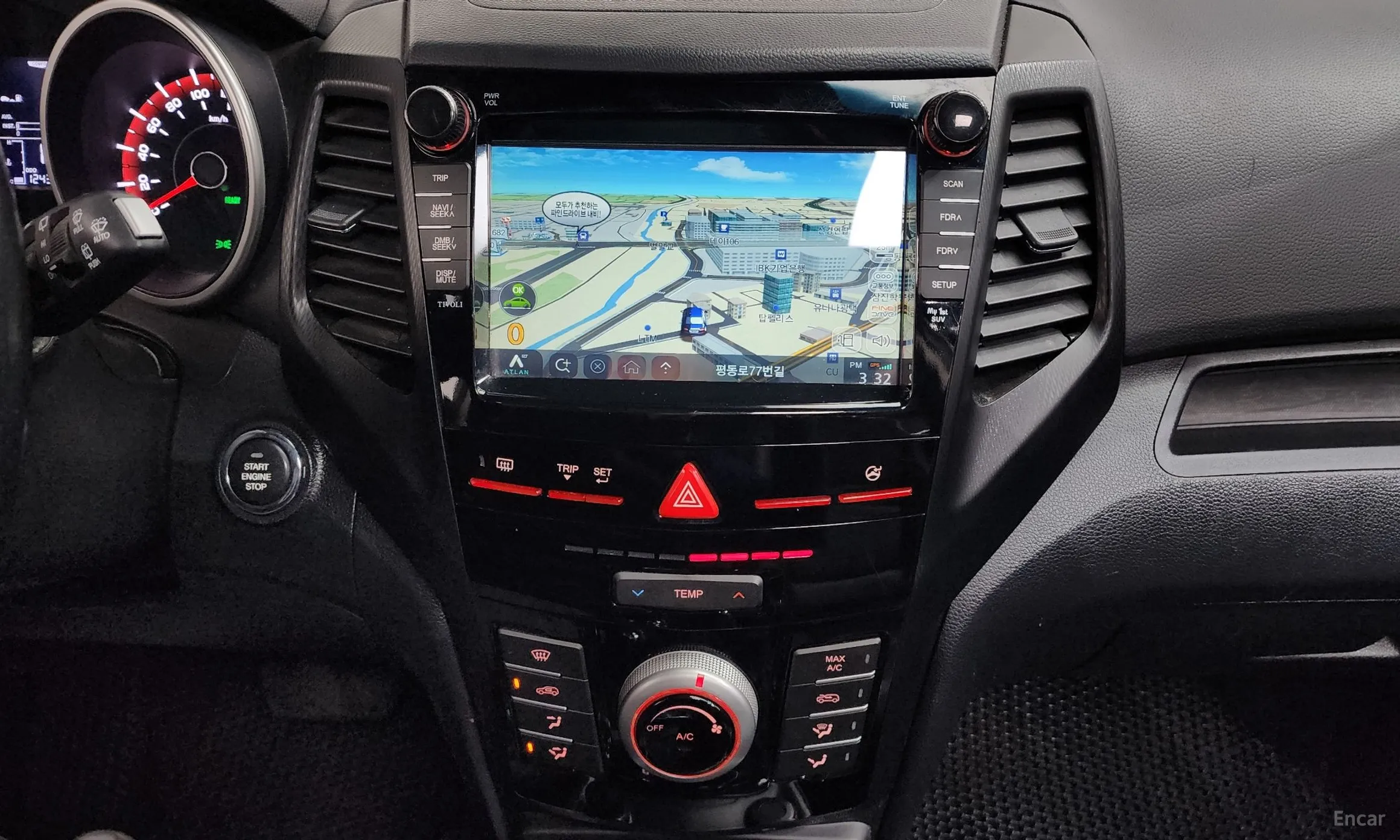 KG Mobility (SsangYong) Tivoli Air превью 15