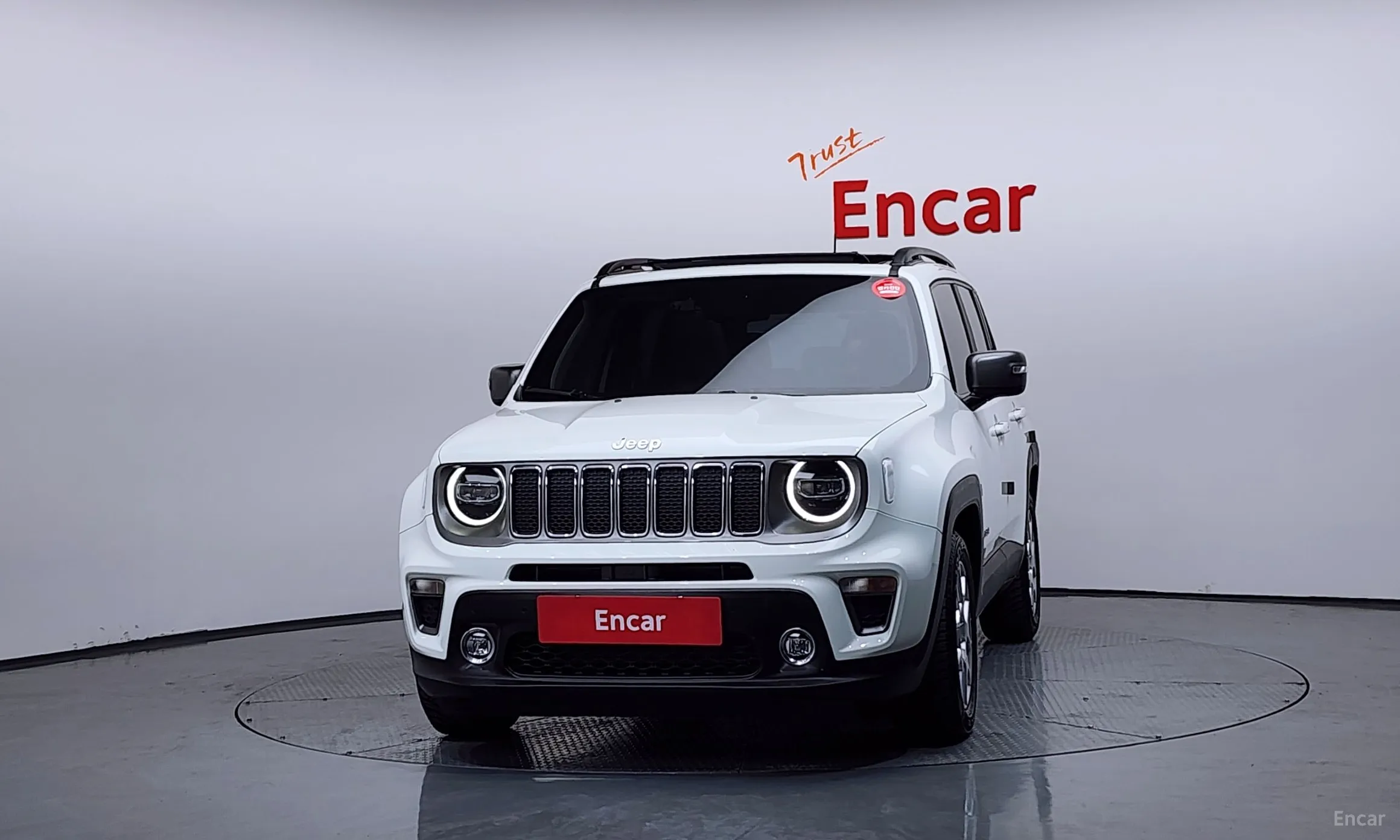 Jeep Renegade превью 3