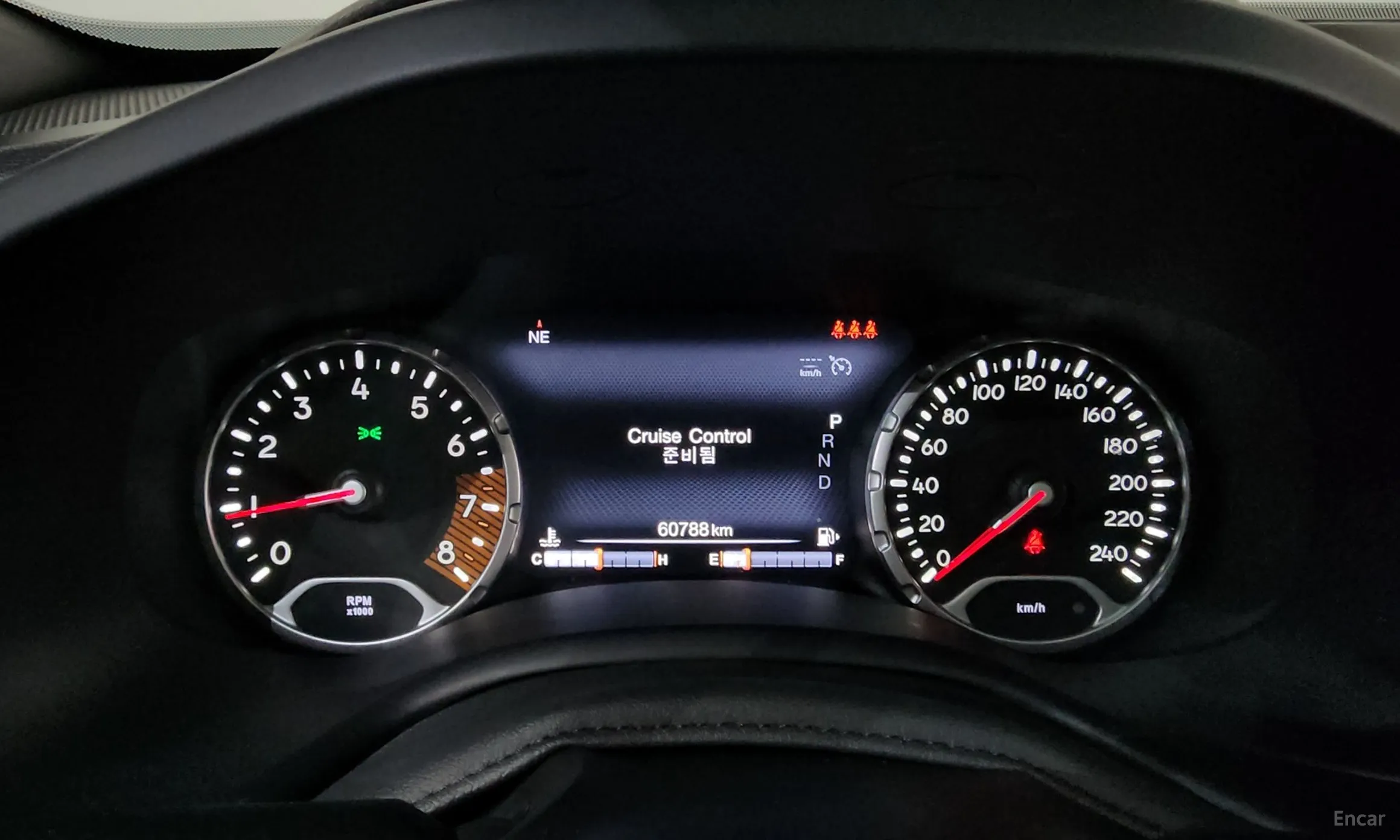Jeep Renegade превью 8
