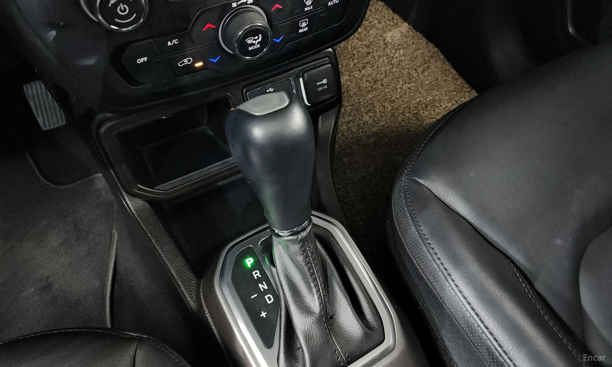 Jeep Renegade превью 9