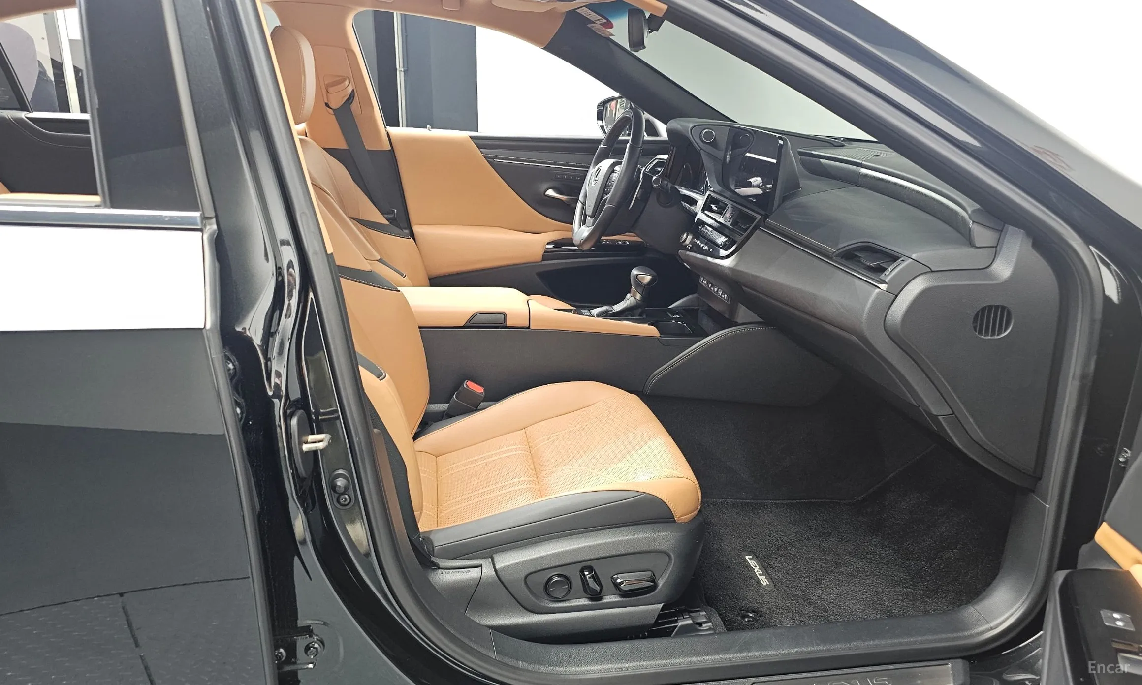 Lexus ES300h 7th Generation превью 11
