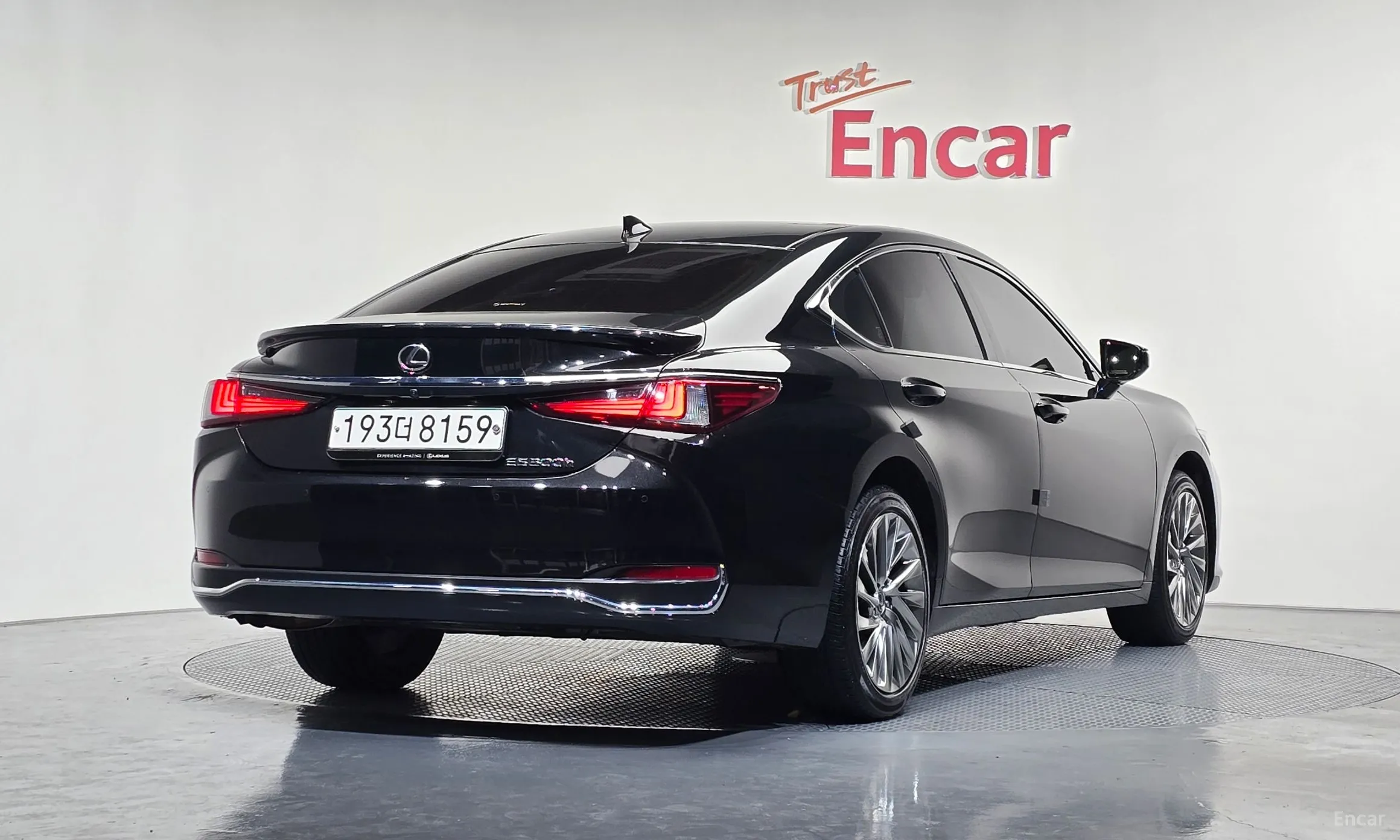 Lexus ES300h 7th Generation
