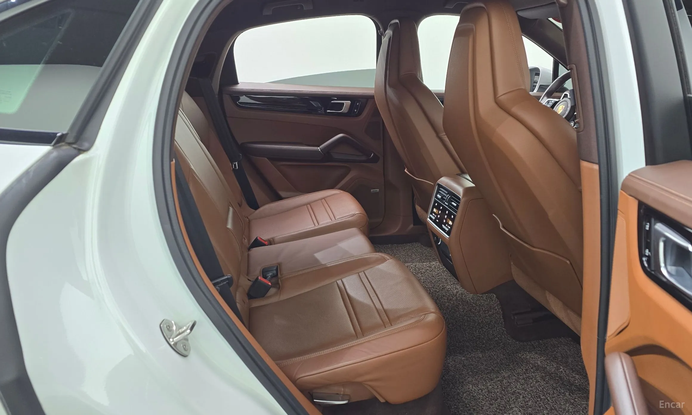 Porsche Cayenne (PO536) превью 12