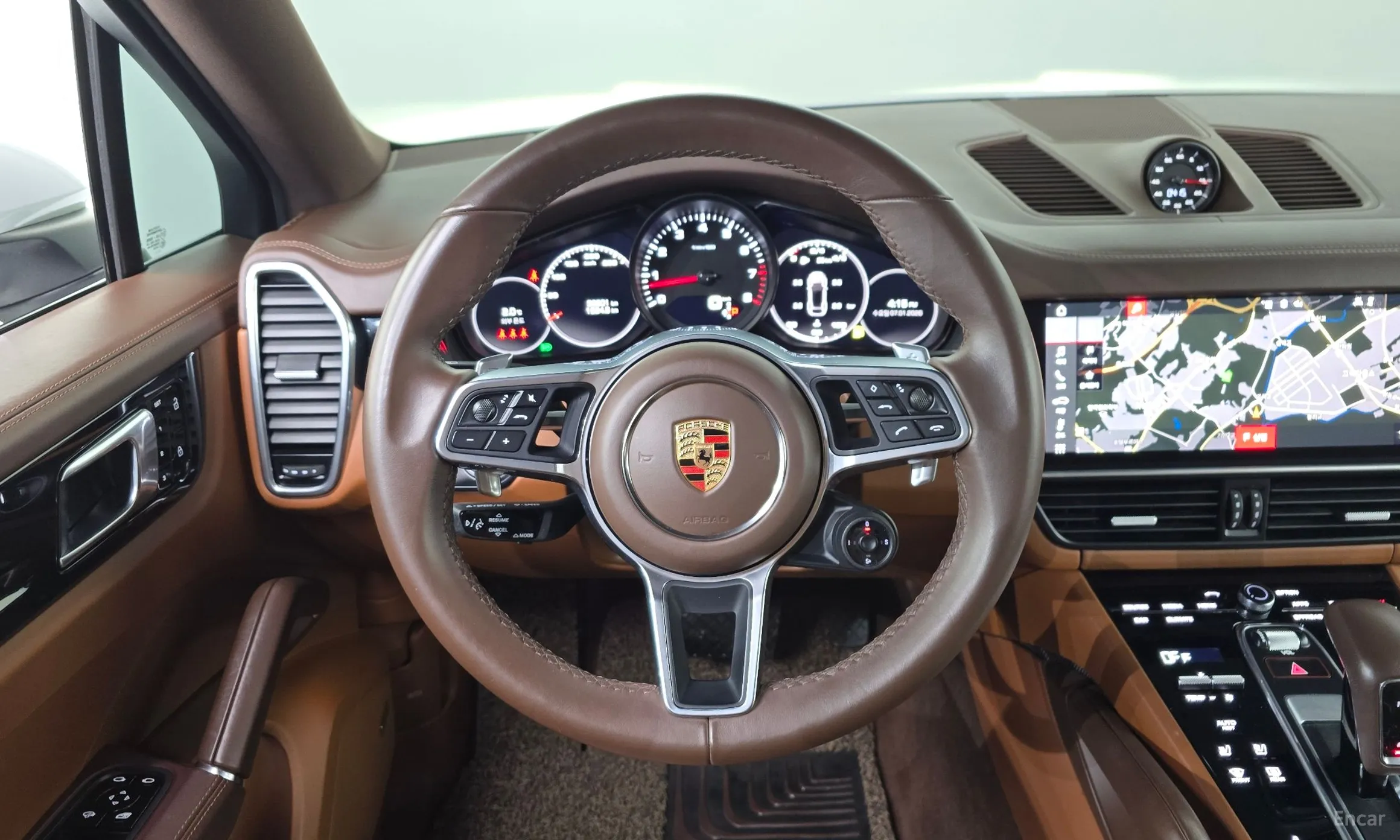 Porsche Cayenne (PO536) превью 13