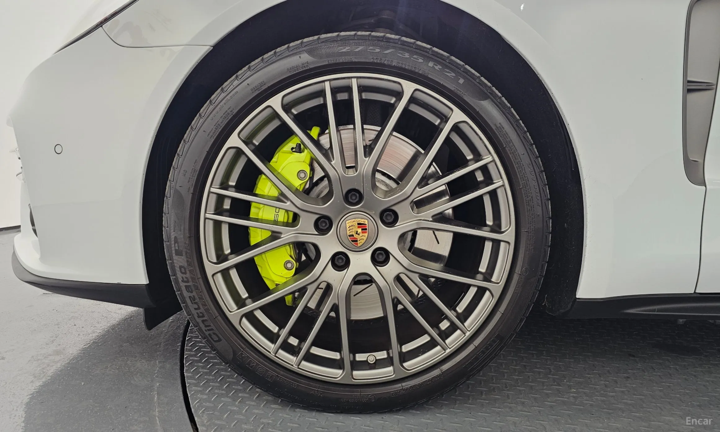 Porsche Panamera (971) превью 5