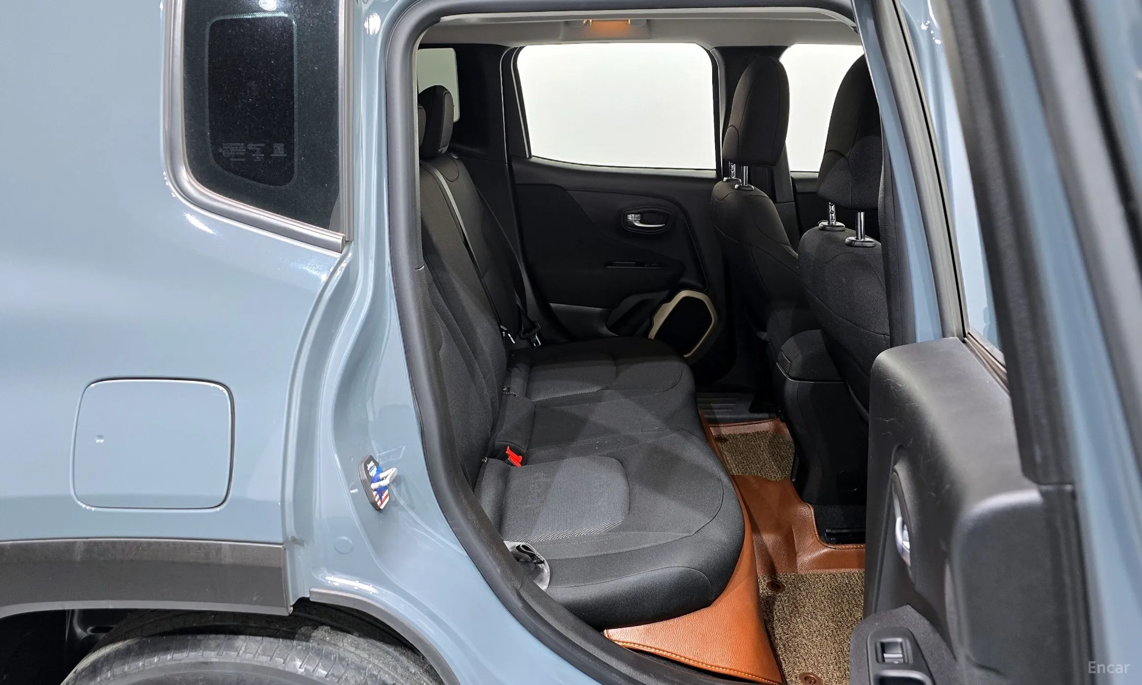 Jeep Renegade превью 12