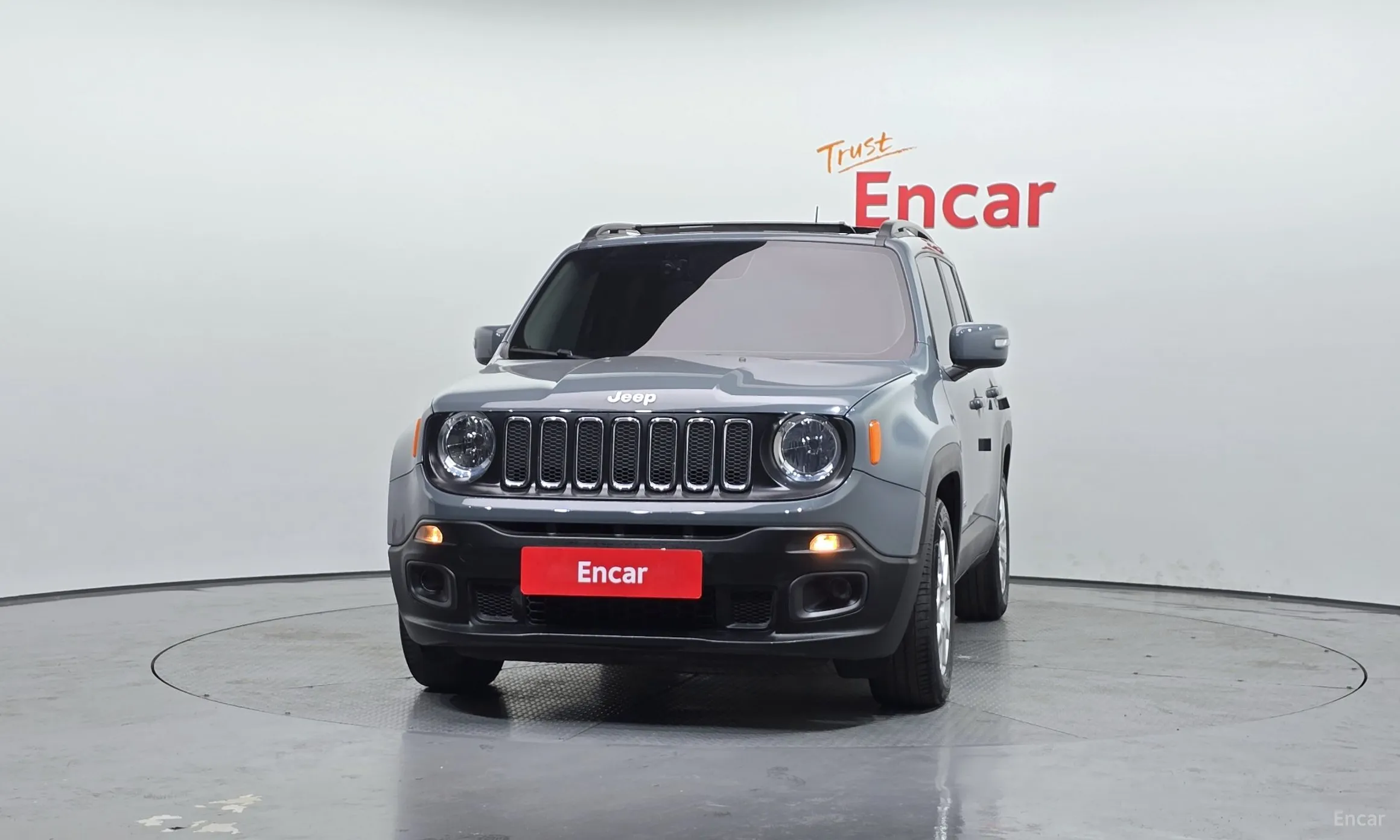 Jeep Renegade превью 3