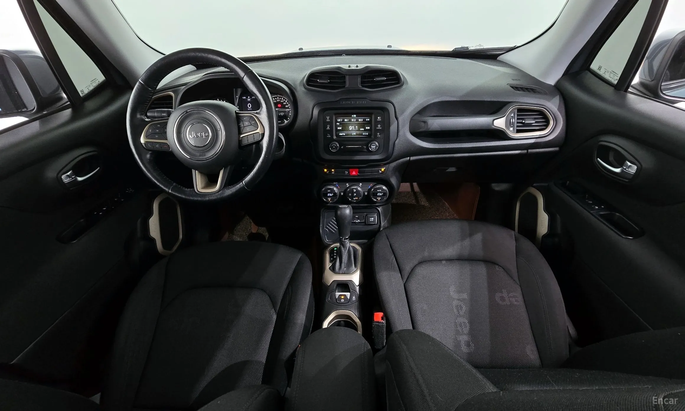 Jeep Renegade превью 7