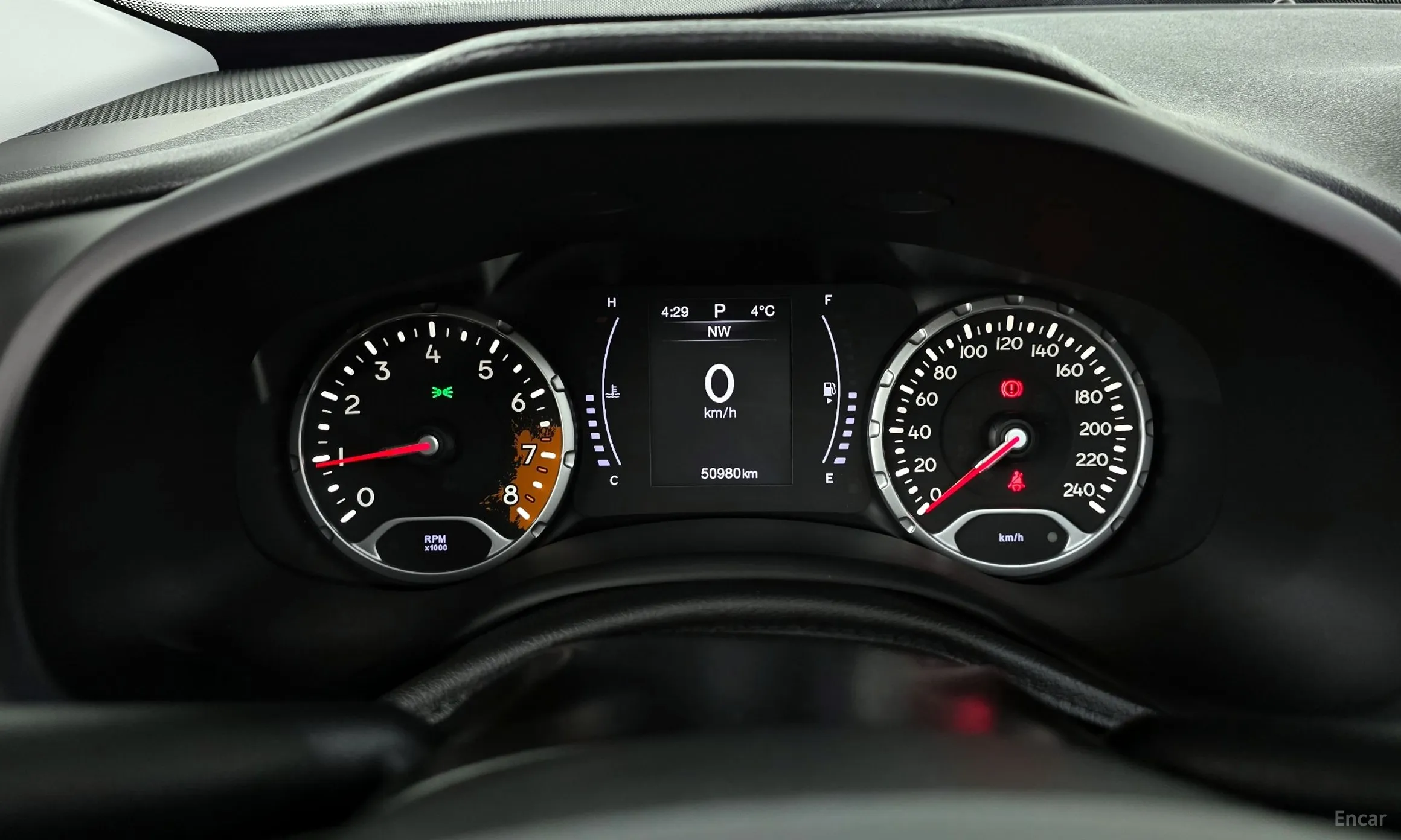 Jeep Renegade превью 8