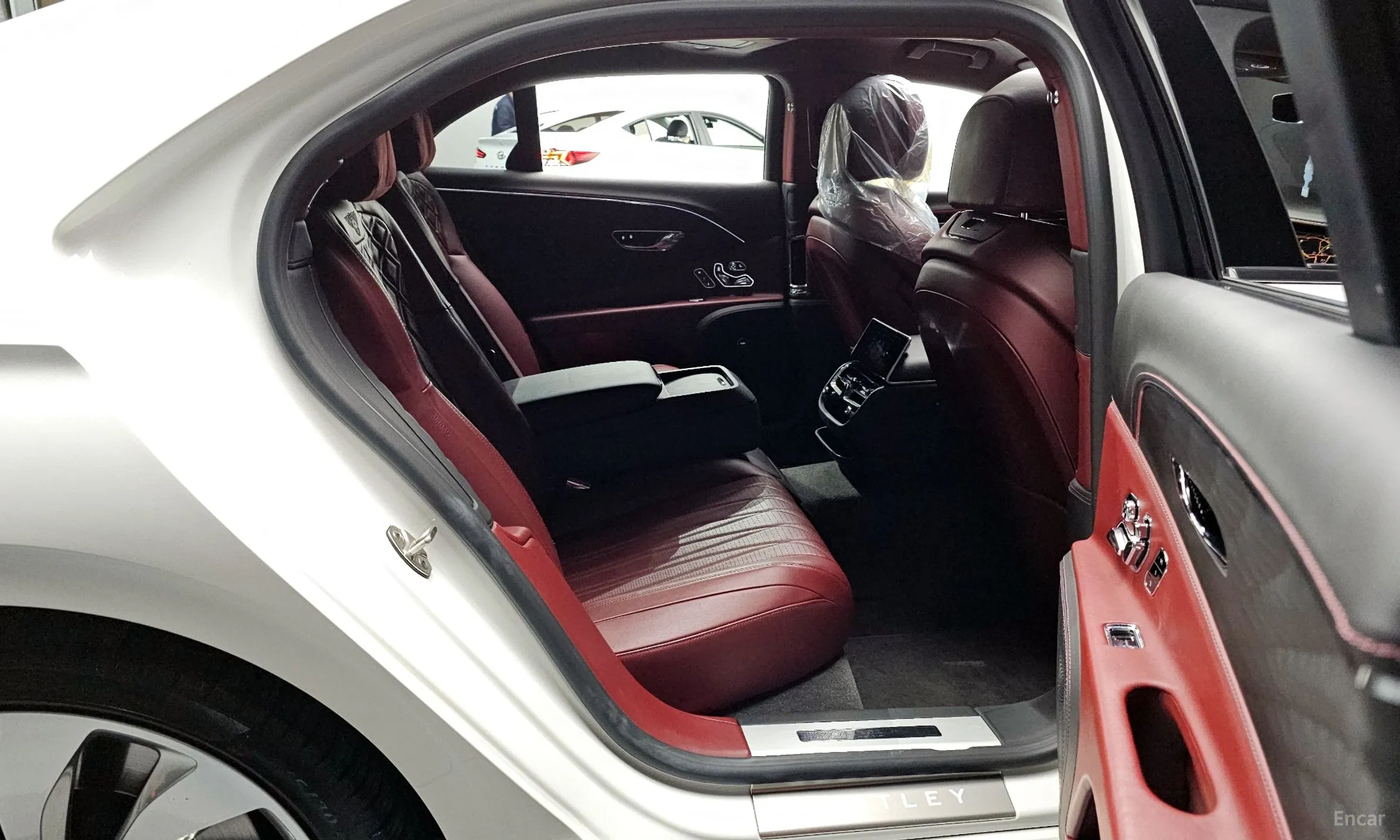 Bentley Flying Spur 3rd Generation превью 12