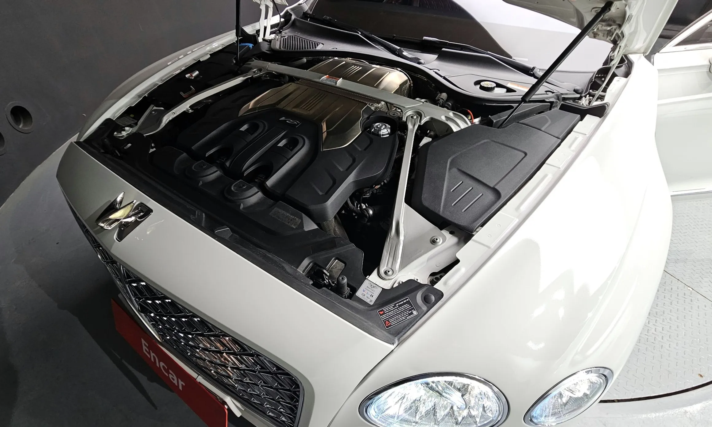 Bentley Flying Spur 3rd Generation превью 6