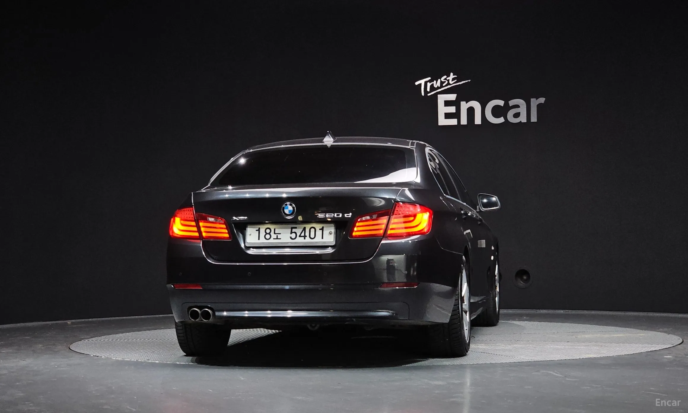 BMW 5 Series (F10) превью 4