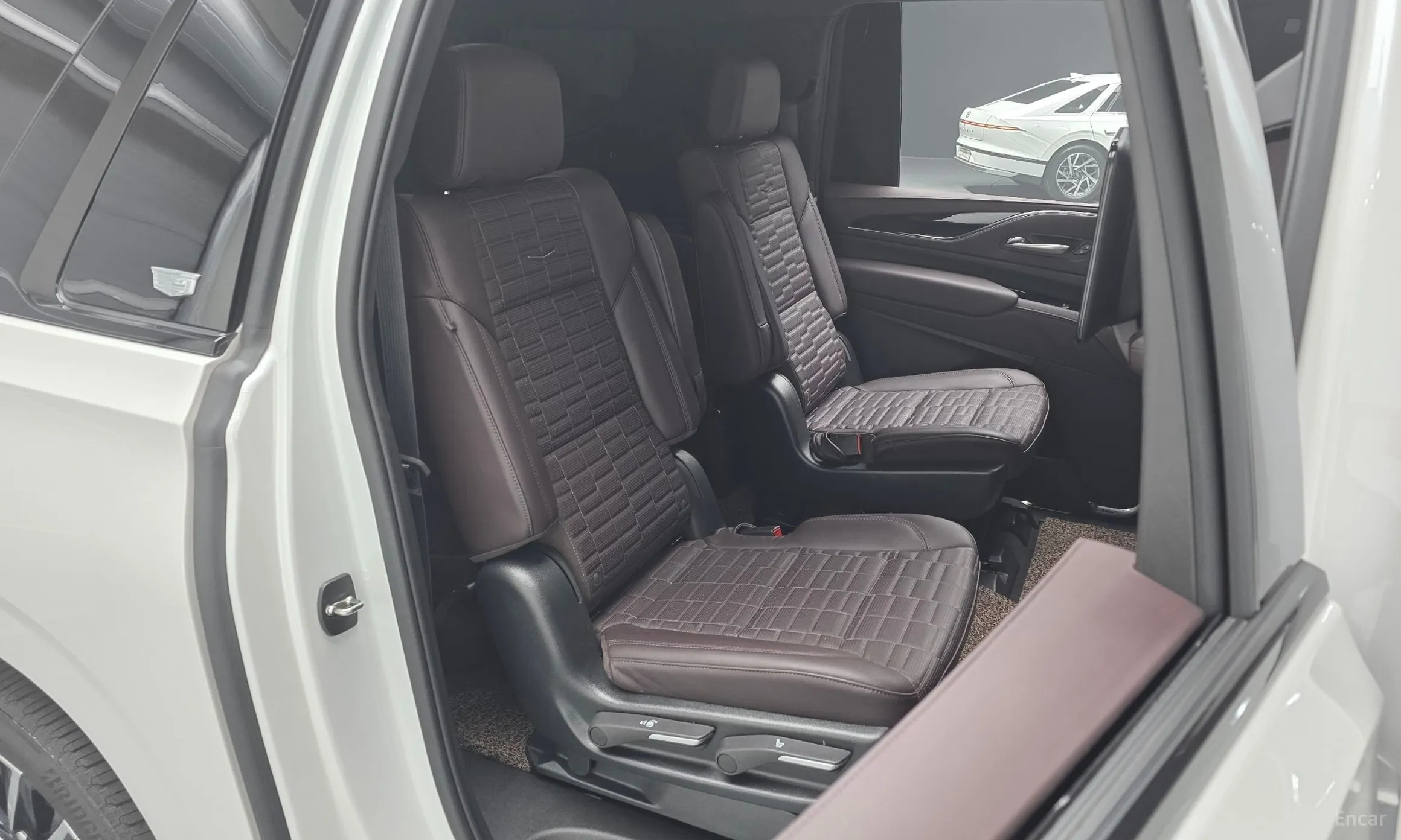 Cadillac Escalade 5th Generation превью 12