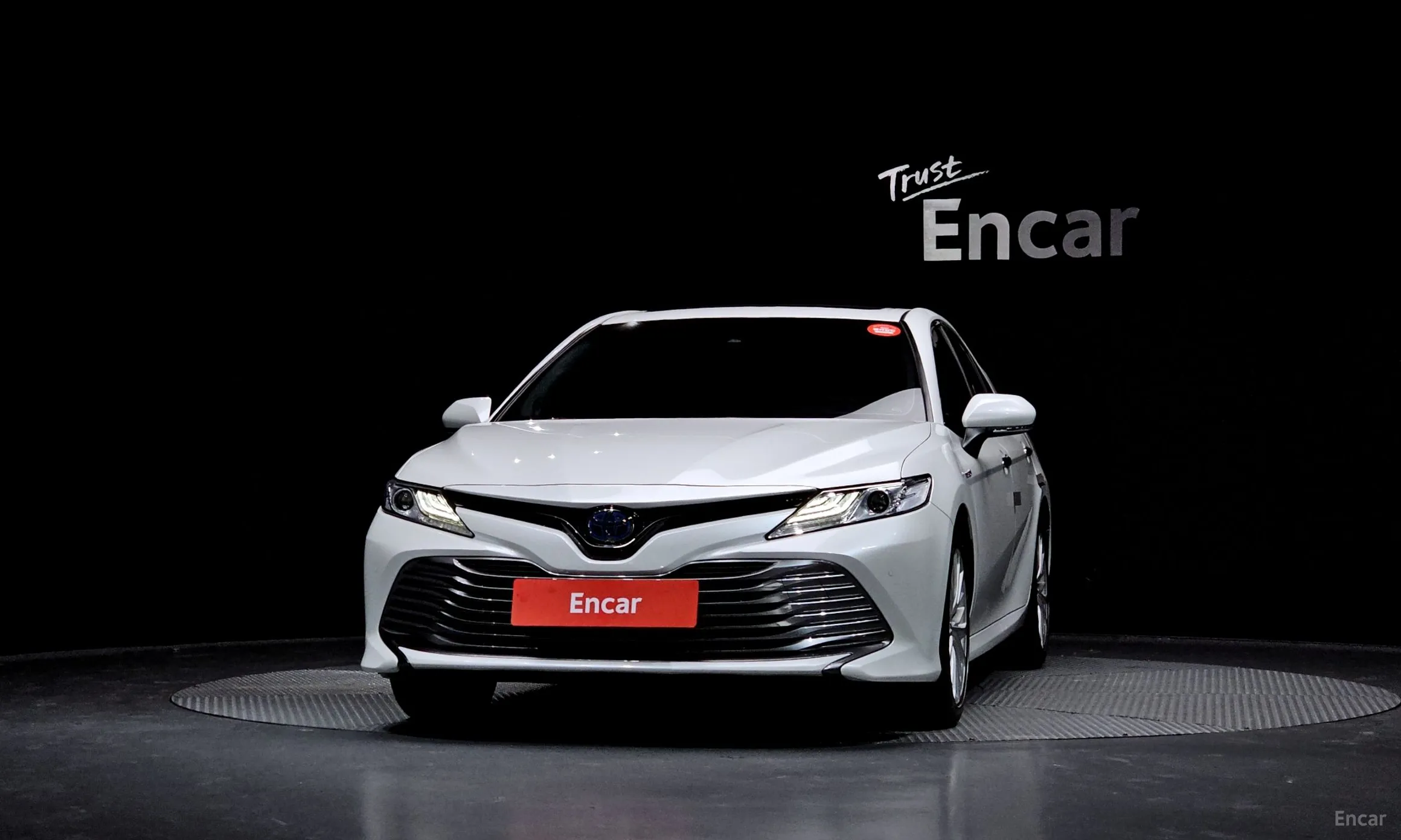 Toyota Camry (XV70) превью 3