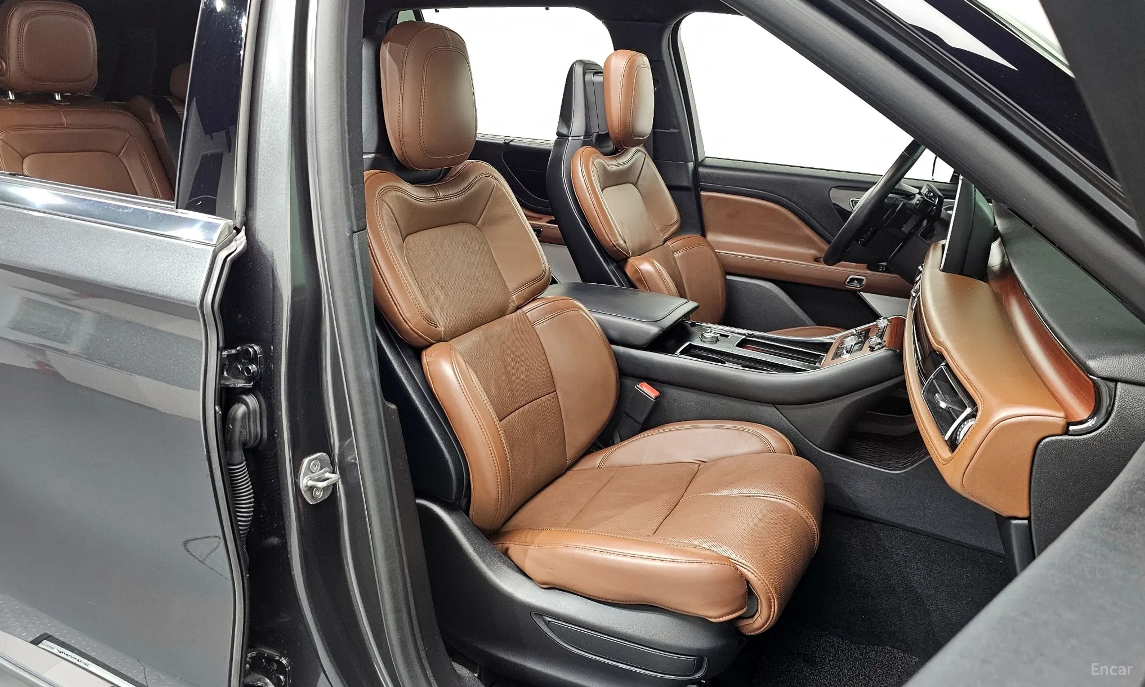 Lincoln Aviator 2nd Generation превью 10