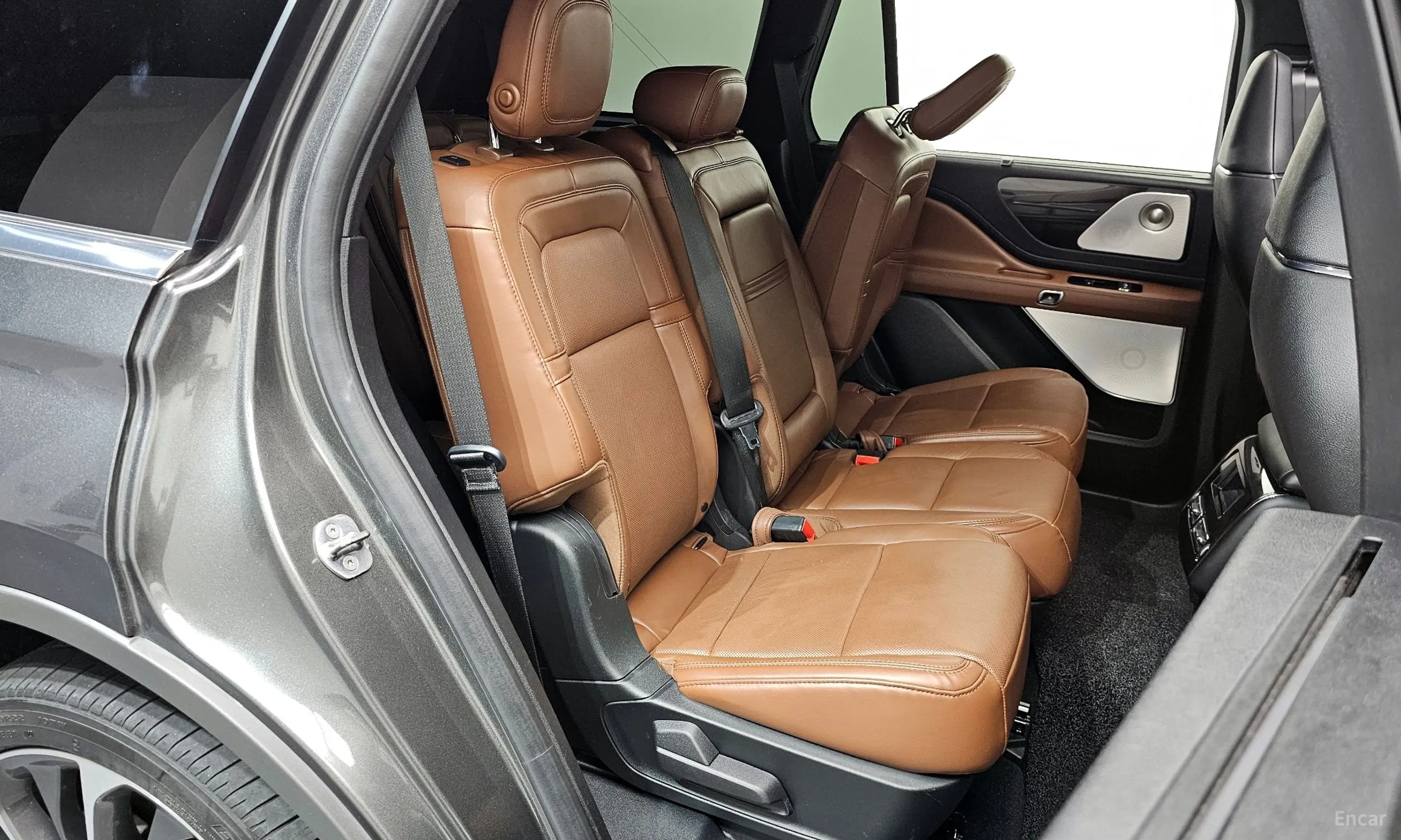 Lincoln Aviator 2nd Generation превью 12