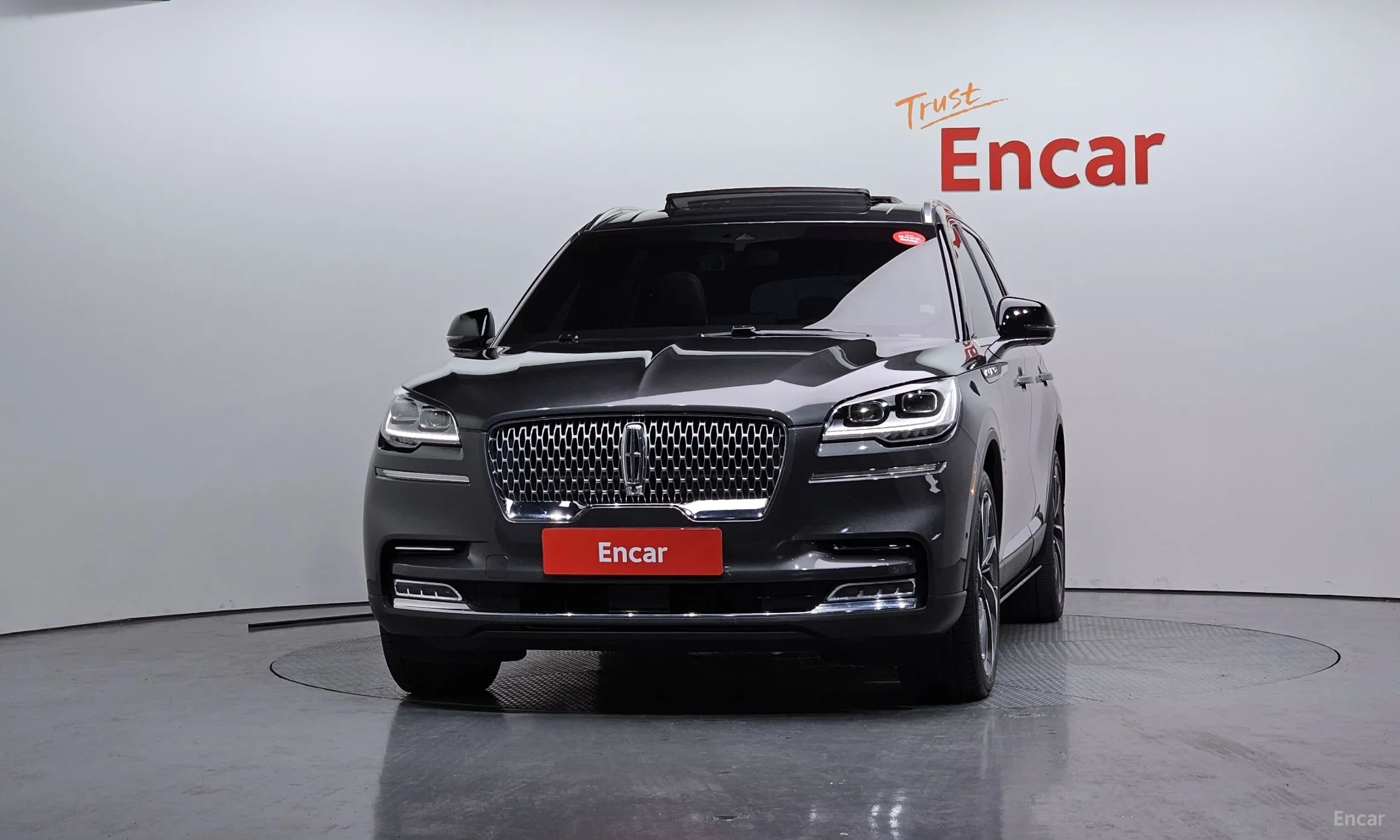 Lincoln Aviator 2nd Generation превью 3